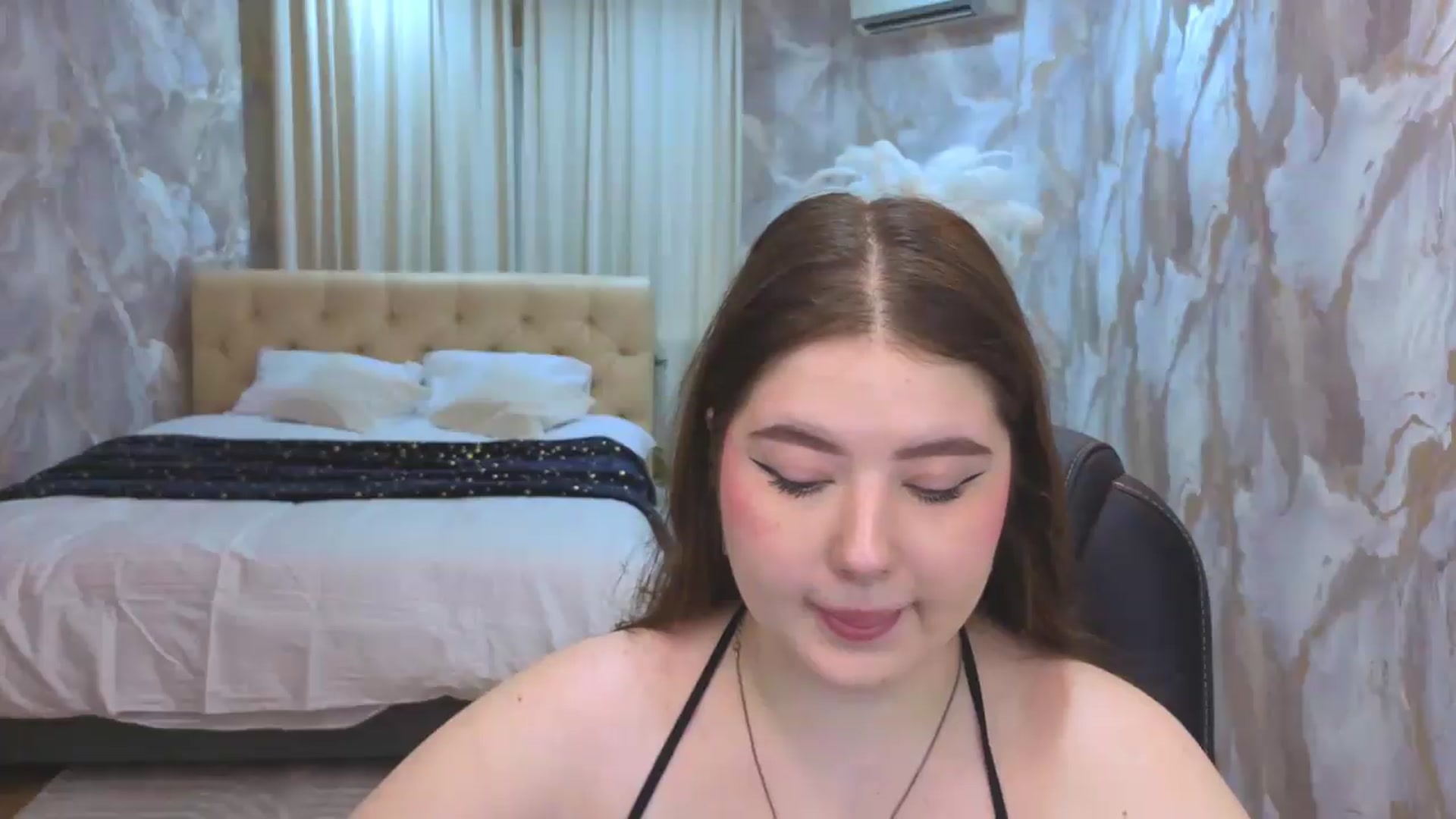 Gallery image thumbnail from EnigmaVeil's myfreecams stream on, 08/12/2026, 03:39 image 8 of 20