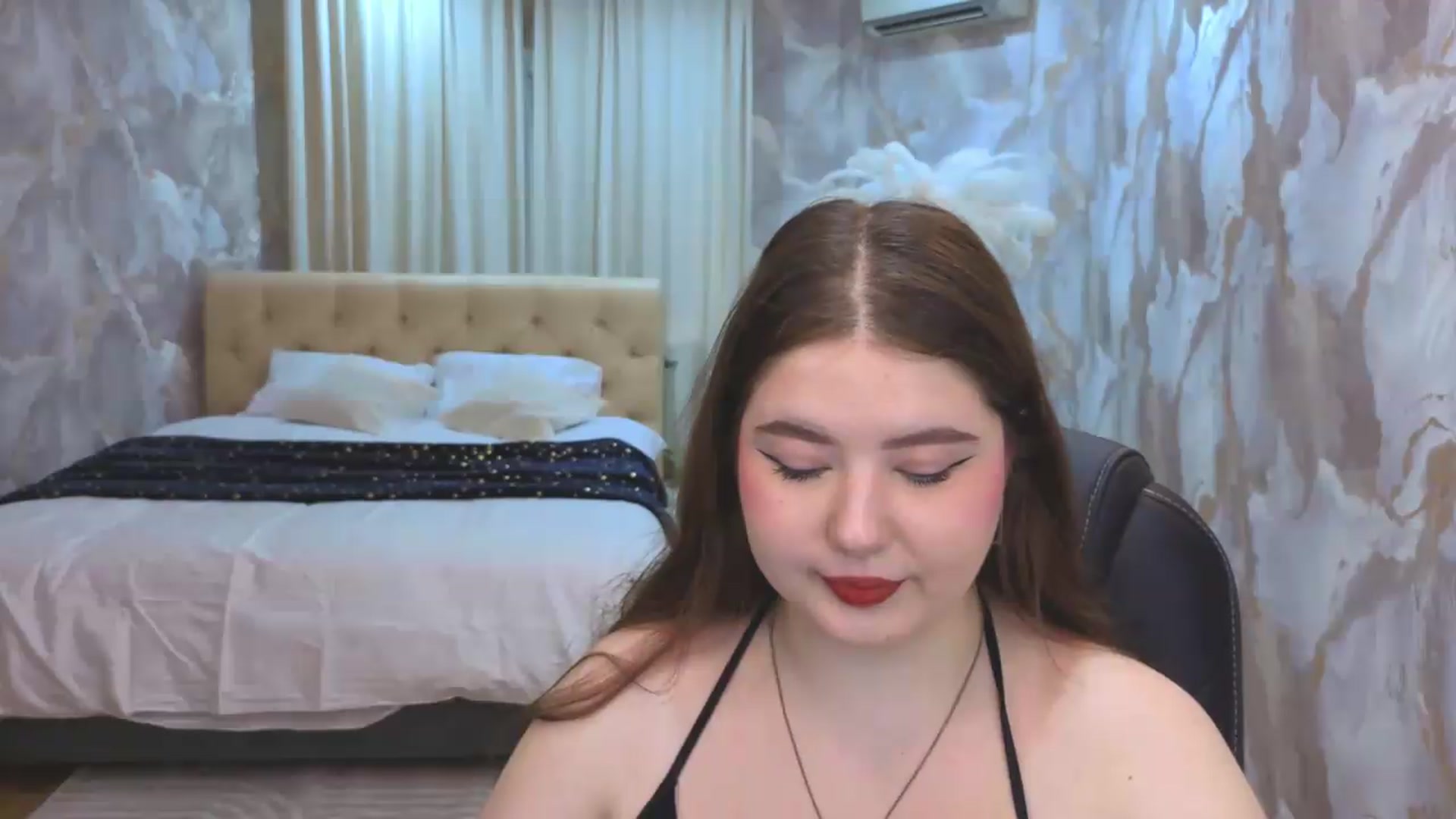 Gallery image thumbnail from EnigmaVeil's myfreecams stream on, 08/12/2026, 03:39 image 16 of 20