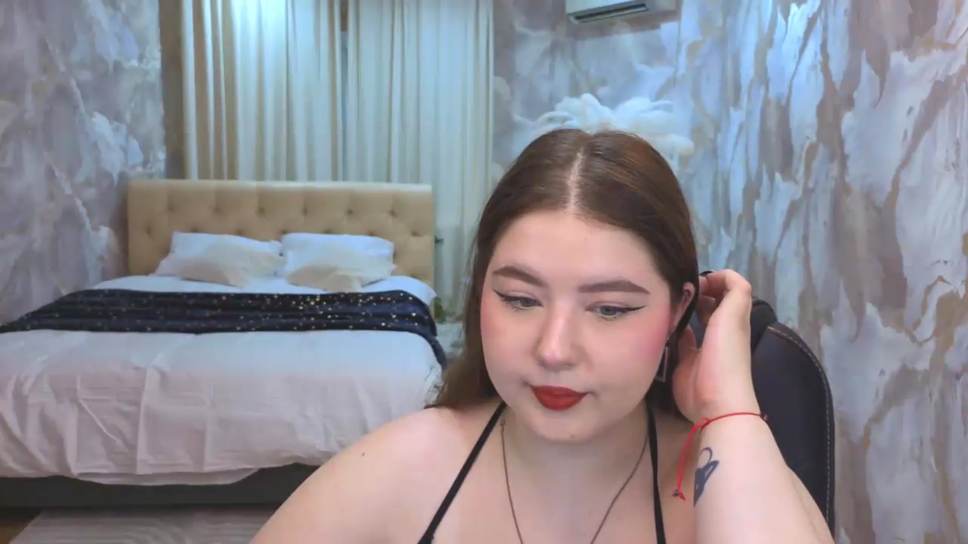 Gallery image thumbnail from EnigmaVeil's myfreecams stream on, 08/12/2026, 03:39 image 12 of 20