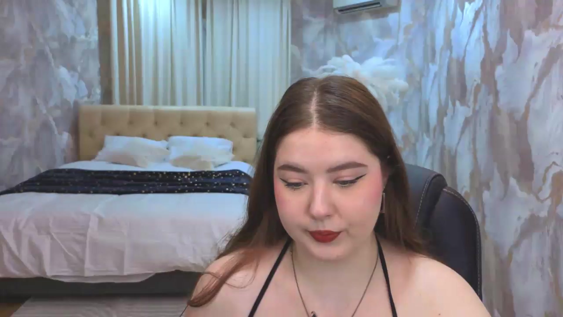 Gallery image thumbnail from EnigmaVeil's myfreecams stream on, 08/12/2026, 03:39 image 17 of 20