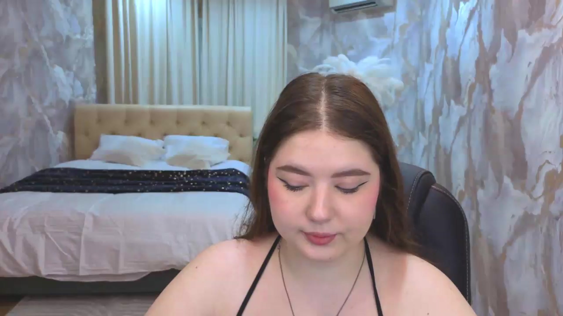 Gallery image thumbnail from EnigmaVeil's myfreecams stream on, 08/12/2026, 03:39 image 7 of 20