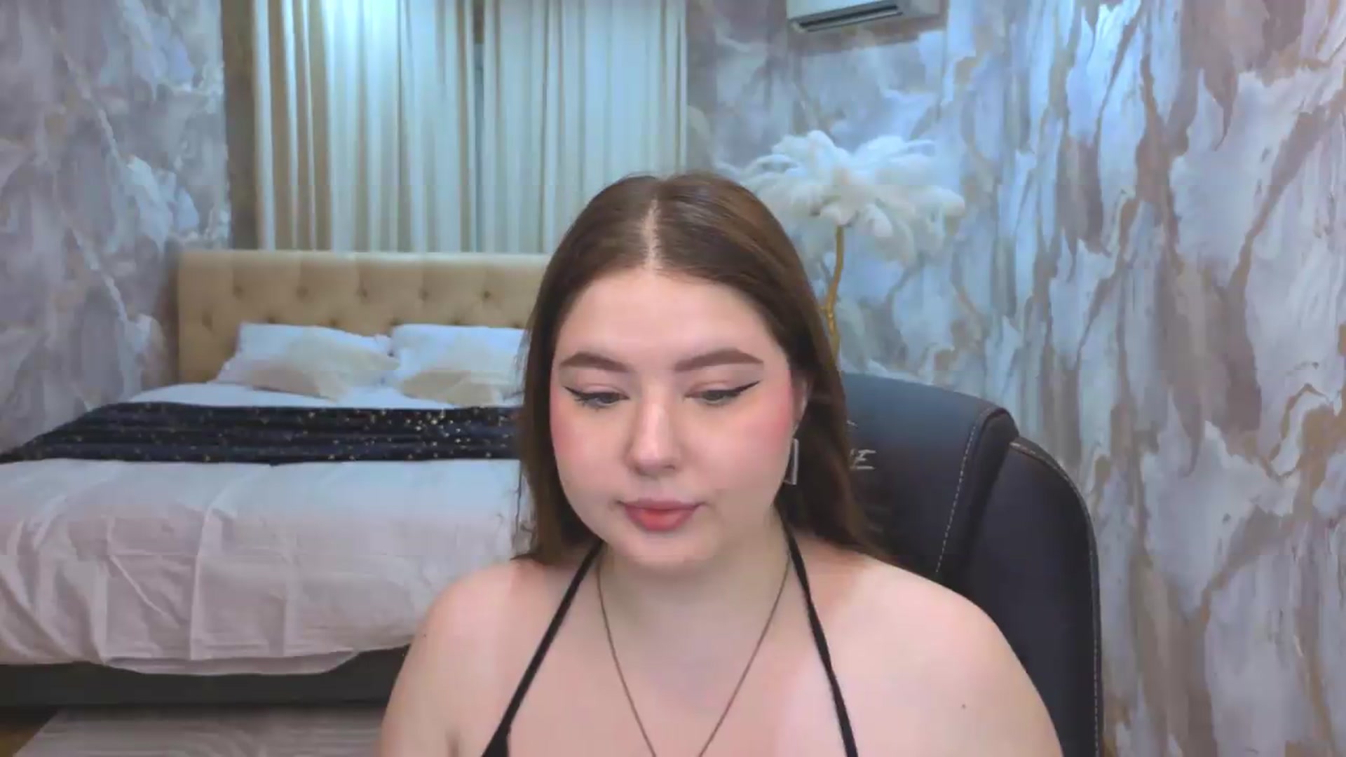 Gallery image thumbnail from EnigmaVeil's myfreecams stream on, 08/12/2026, 03:39 image 5 of 20