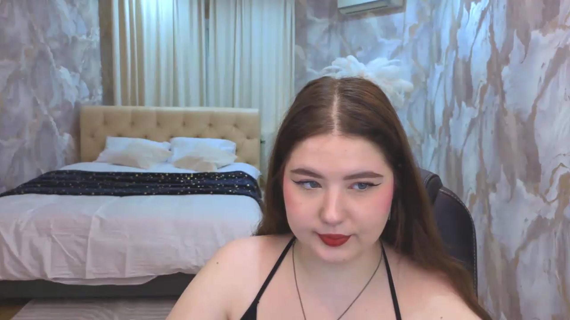 Gallery image thumbnail from EnigmaVeil's myfreecams stream on, 08/12/2026, 04:37 image 2 of 20
