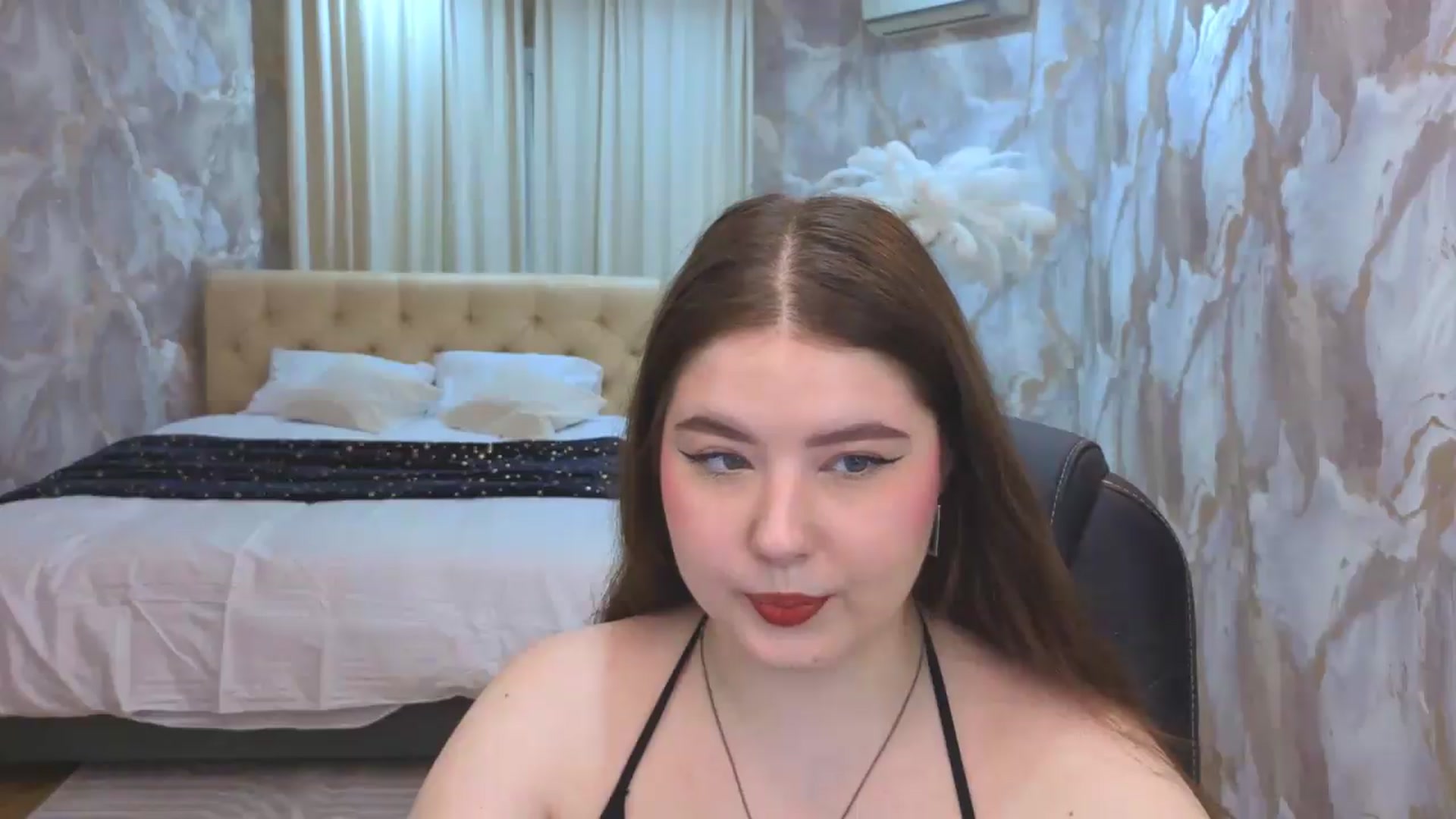 Gallery image thumbnail from EnigmaVeil's myfreecams stream on, 08/12/2026, 04:37 image 6 of 20
