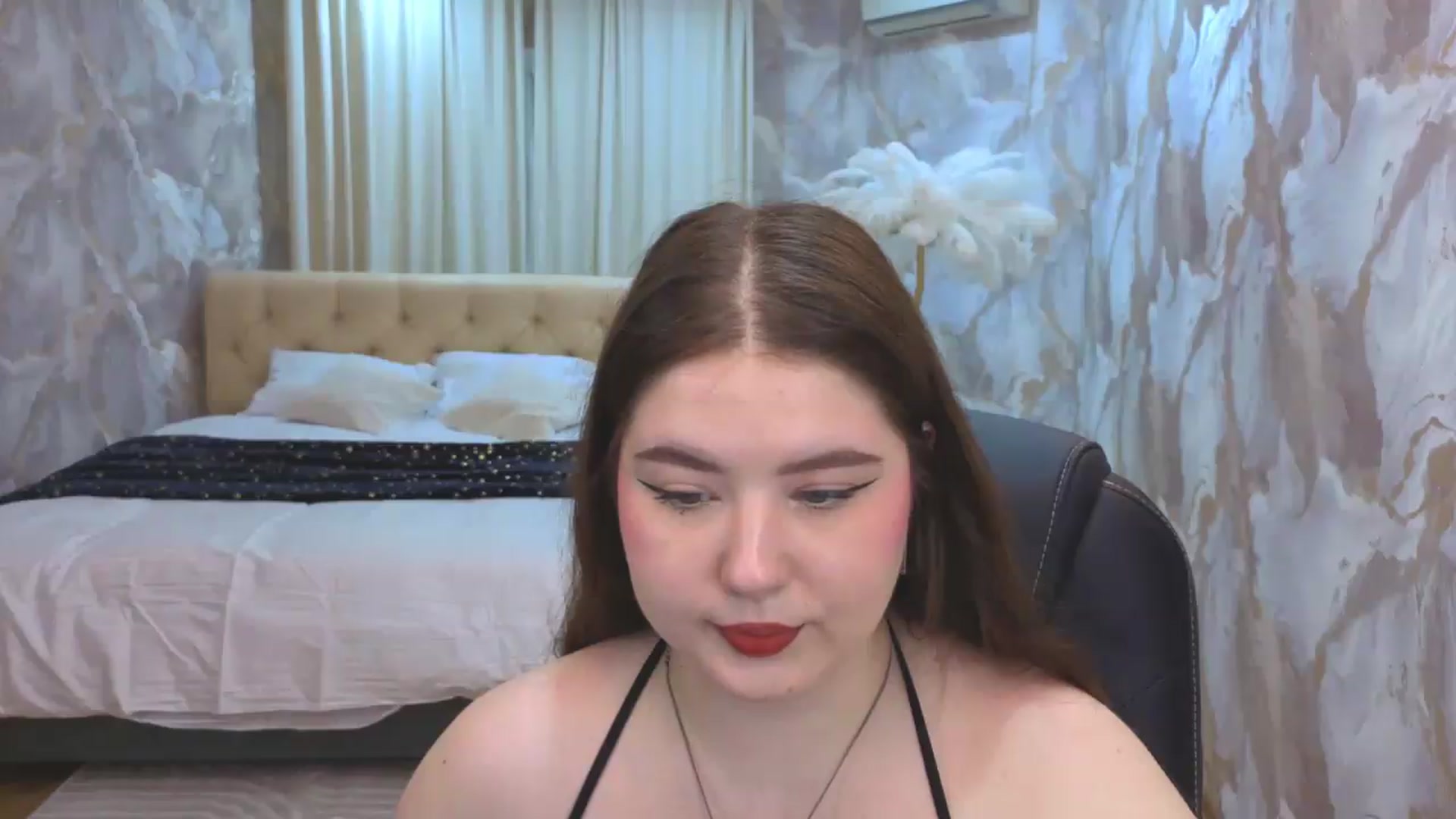 Gallery image thumbnail from EnigmaVeil's myfreecams stream on, 08/12/2026, 04:37 image 4 of 20
