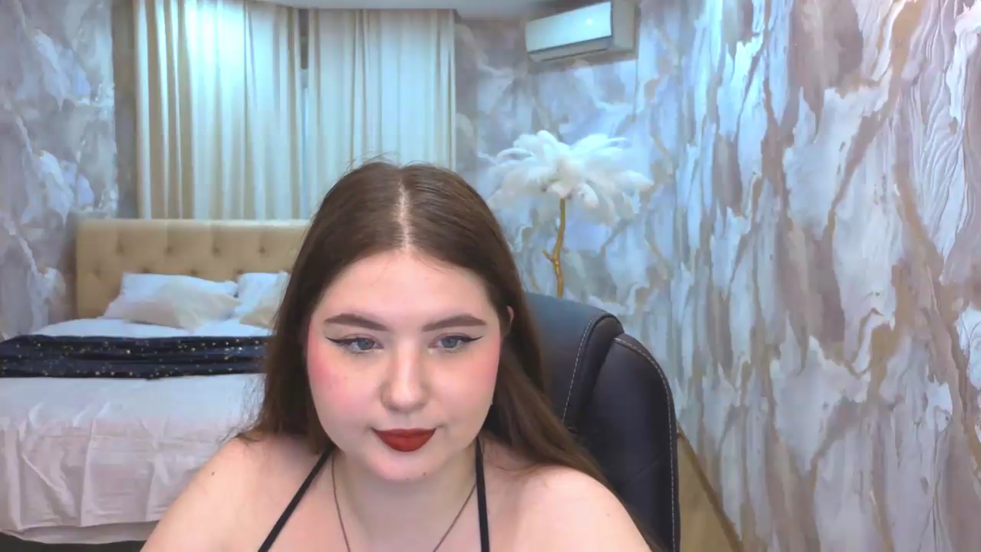 Gallery image thumbnail from EnigmaVeil's myfreecams stream on, 08/12/2026, 07:46 image 10 of 20
