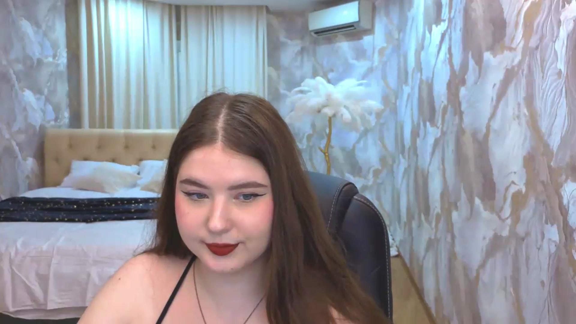 Gallery image thumbnail from EnigmaVeil's myfreecams stream on, 08/12/2026, 07:46 image 6 of 20