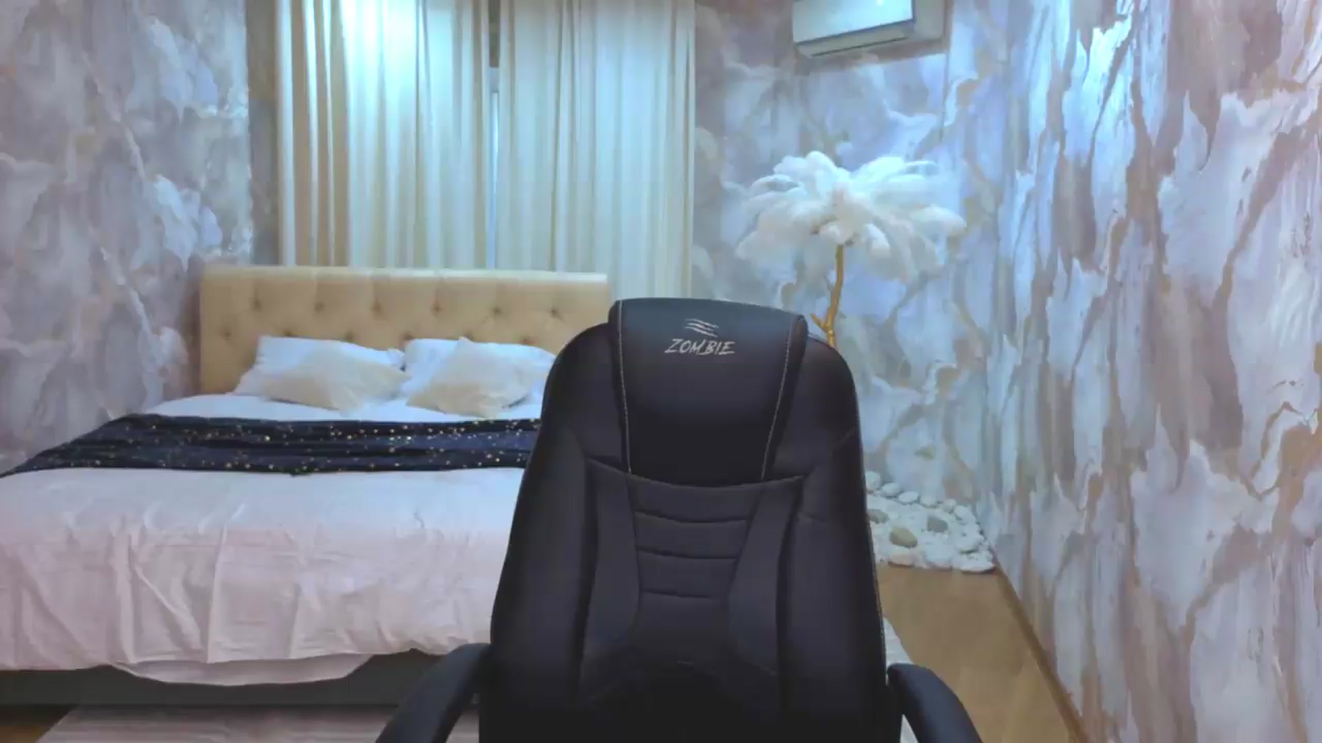 Gallery image thumbnail from EnigmaVeil's myfreecams stream on, 08/12/2026, 07:46 image 17 of 20