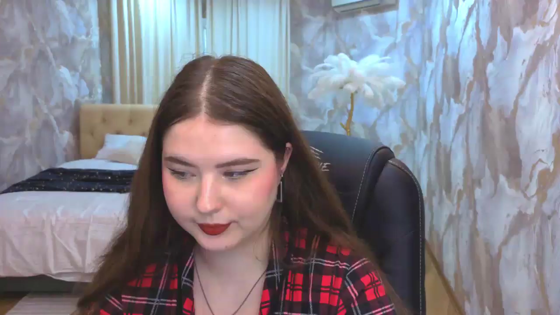 Gallery image thumbnail from EnigmaVeil's myfreecams stream on, 08/12/2026, 08:46 image 16 of 20