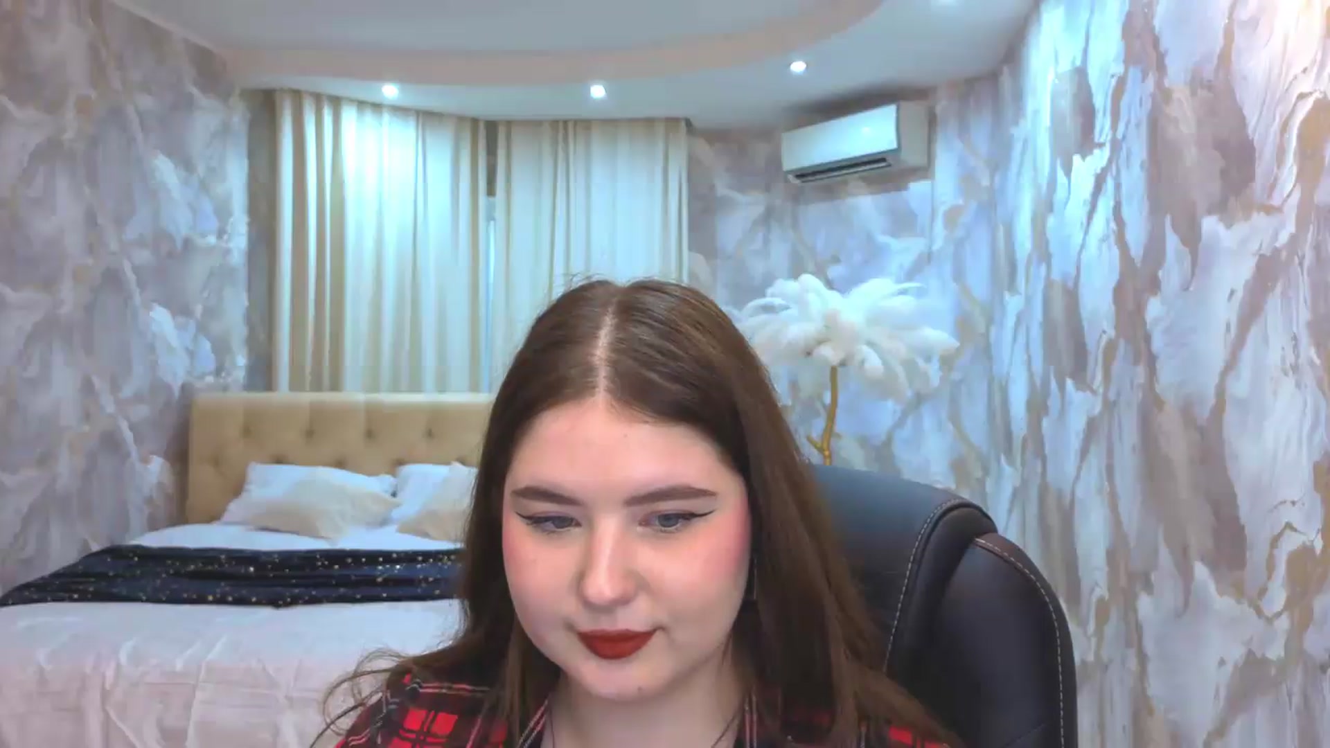 Gallery image thumbnail from EnigmaVeil's myfreecams stream on, 08/12/2026, 08:46 image 9 of 20