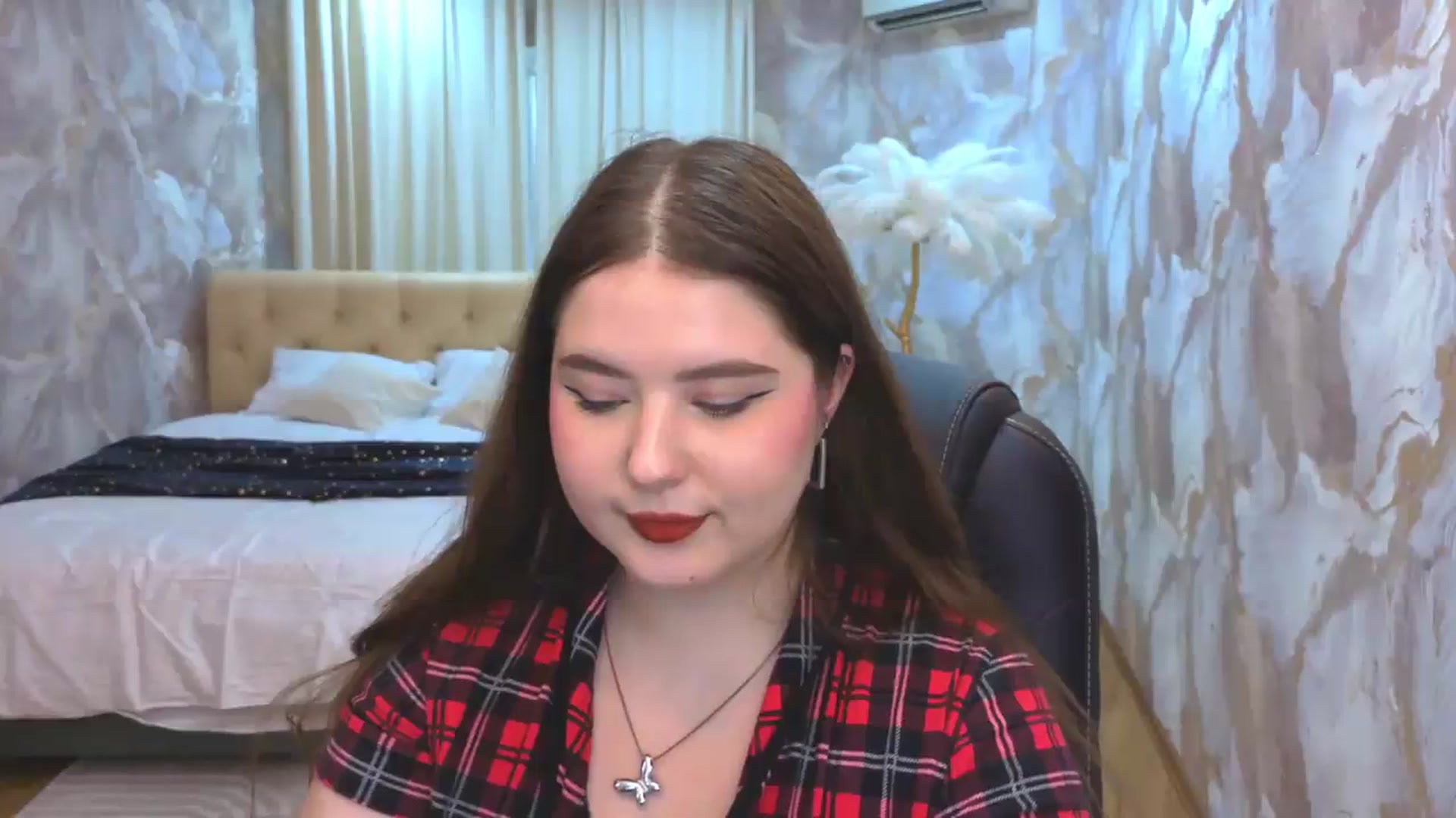 Gallery image thumbnail from EnigmaVeil's myfreecams stream on, 08/12/2026, 08:46 image 15 of 20