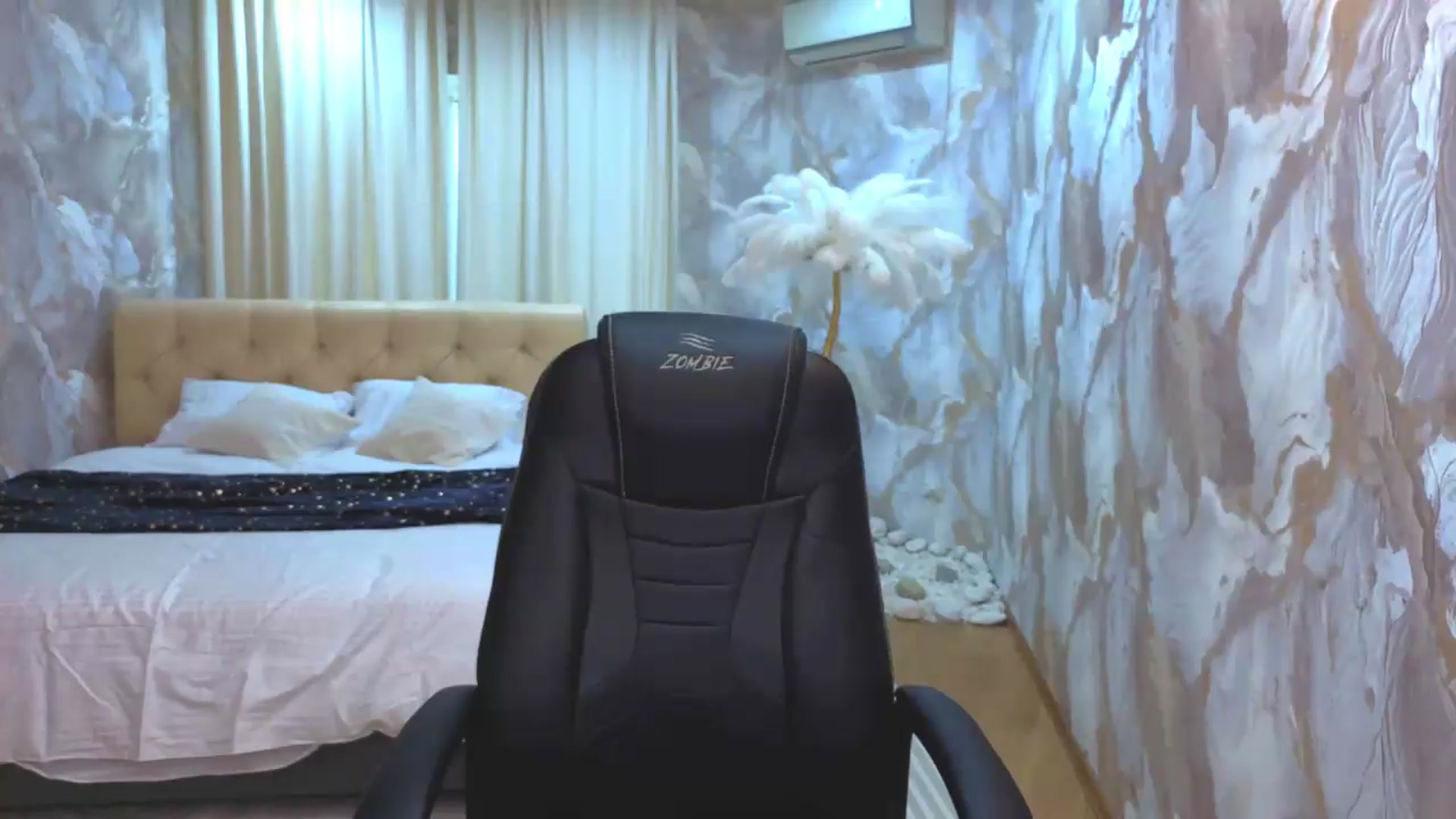 Gallery image thumbnail from EnigmaVeil's myfreecams stream on, 08/12/2026, 10:19 image 4 of 20