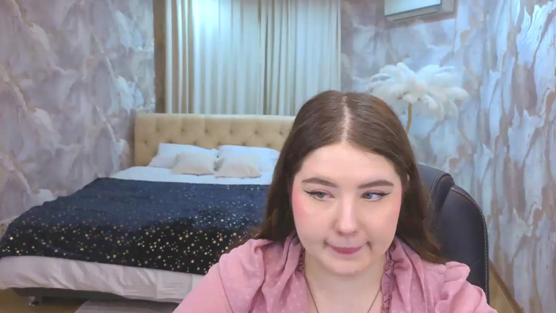 Gallery image thumbnail from EnigmaVeil's myfreecams stream on, 08/14/2026, 21:02 image 2 of 20
