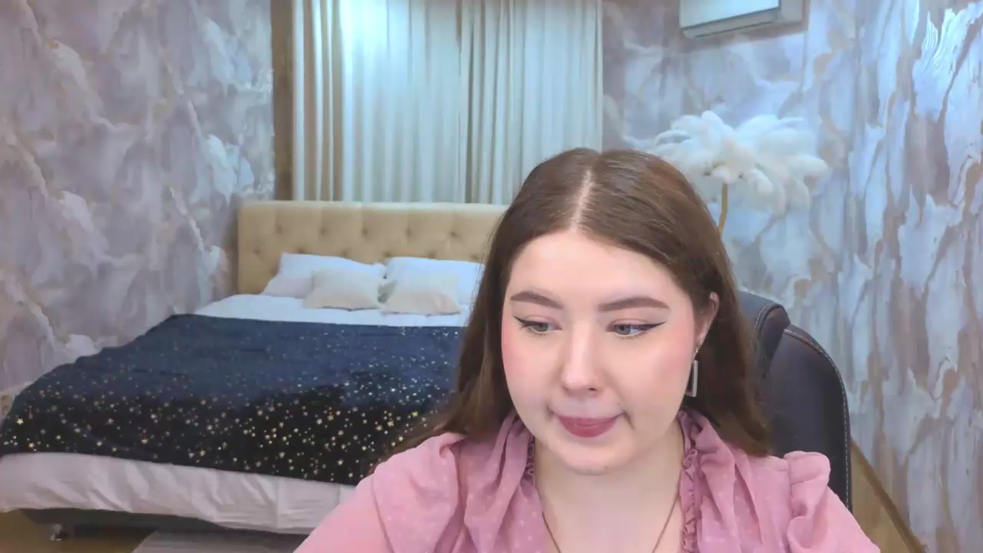 Gallery image thumbnail from EnigmaVeil's myfreecams stream on, 08/14/2026, 21:02 image 5 of 20