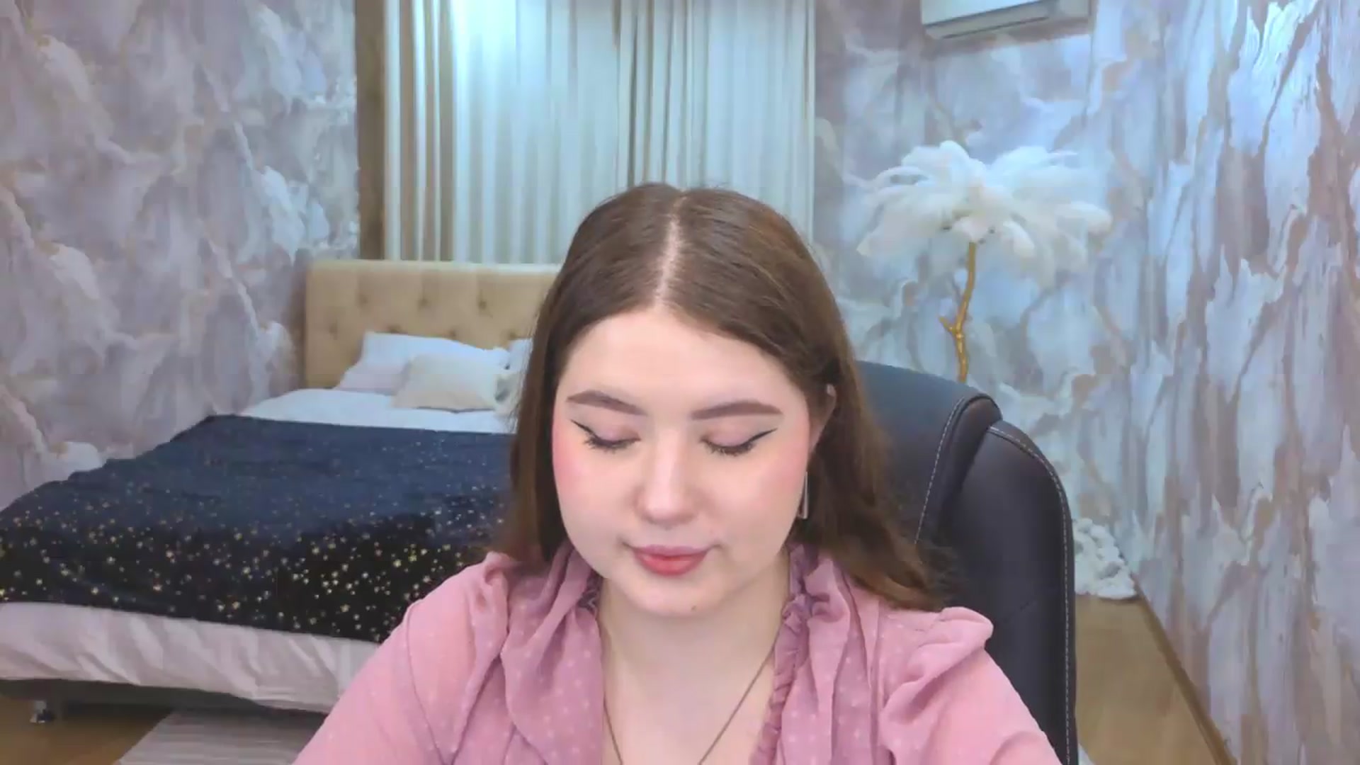 Gallery image thumbnail from EnigmaVeil's myfreecams stream on, 08/14/2026, 21:02 image 7 of 20
