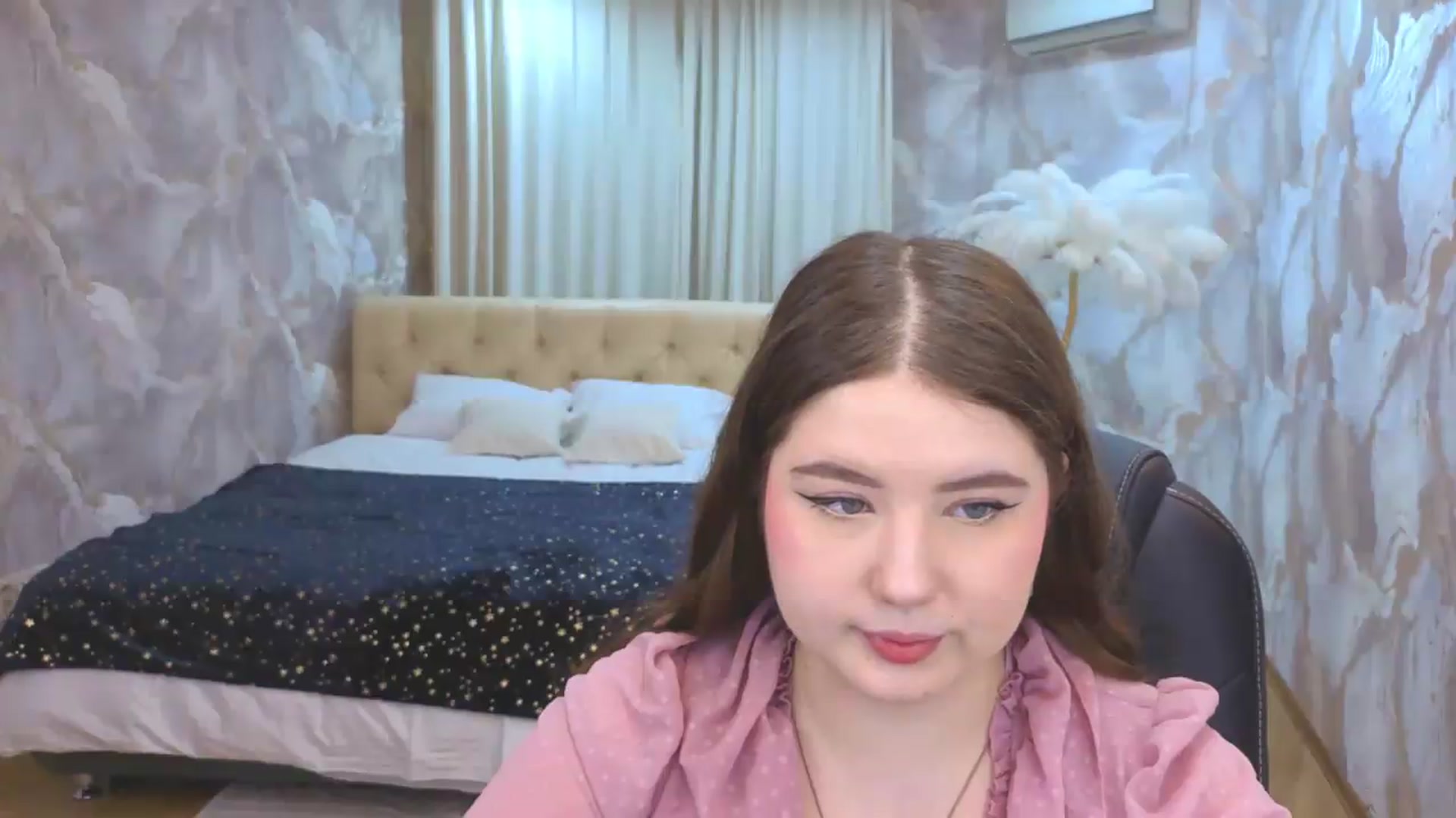 Gallery image thumbnail from EnigmaVeil's myfreecams stream on, 08/14/2026, 21:02 image 3 of 20
