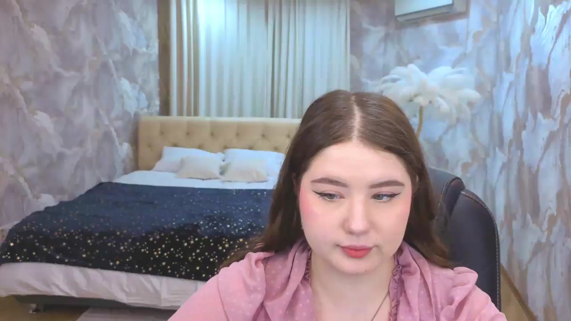 Gallery image thumbnail from EnigmaVeil's myfreecams stream on, 08/14/2026, 21:02 image 1 of 20