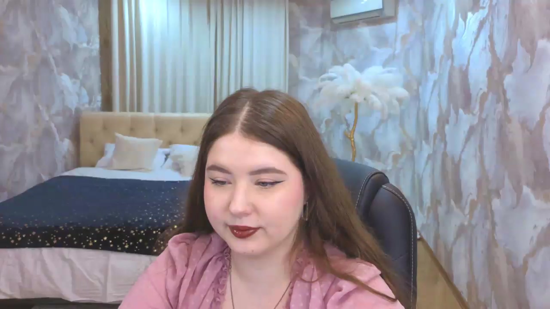 Gallery image thumbnail from EnigmaVeil's myfreecams stream on, 08/15/2026, 24:58 image 7 of 20