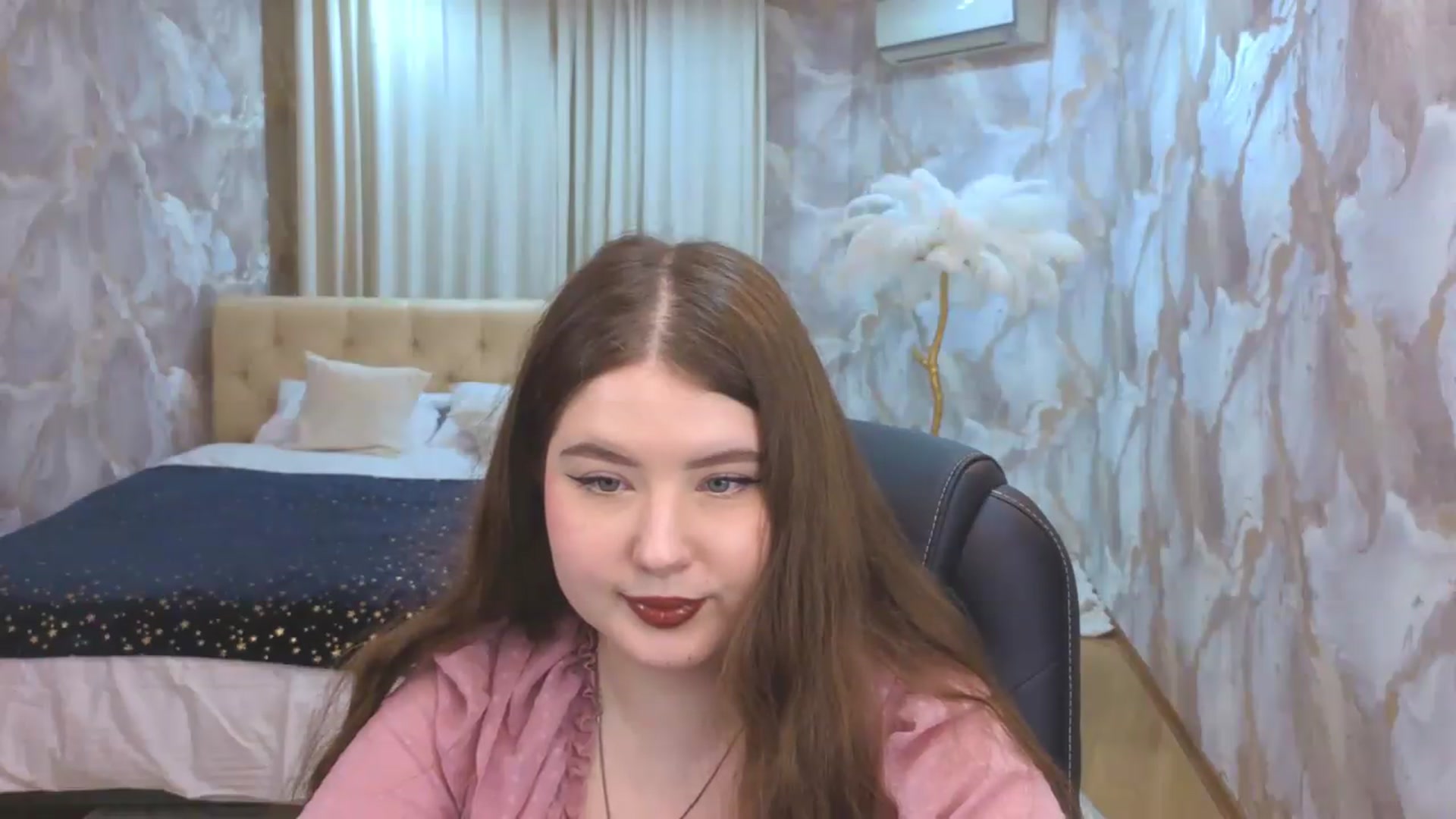 Gallery image thumbnail from EnigmaVeil's myfreecams stream on, 08/15/2026, 24:58 image 12 of 20