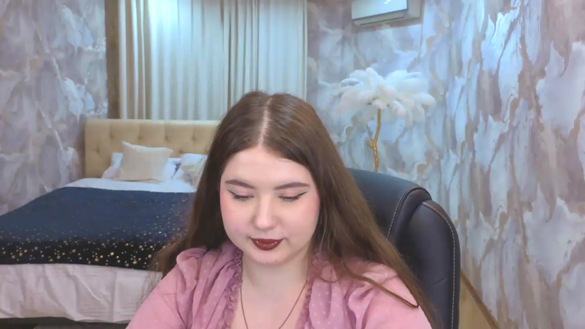 Gallery image thumbnail from EnigmaVeil's myfreecams stream on, 08/15/2026, 24:58 image 8 of 20