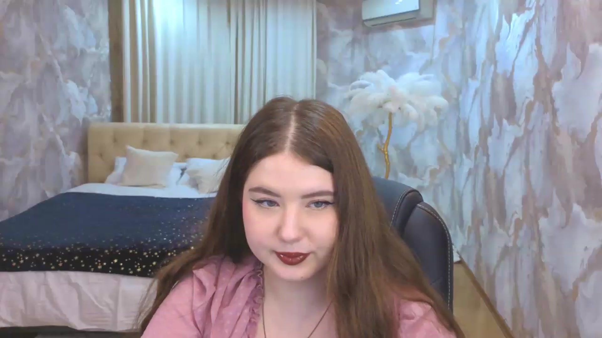 Gallery image thumbnail from EnigmaVeil's myfreecams stream on, 08/15/2026, 24:58 image 11 of 20
