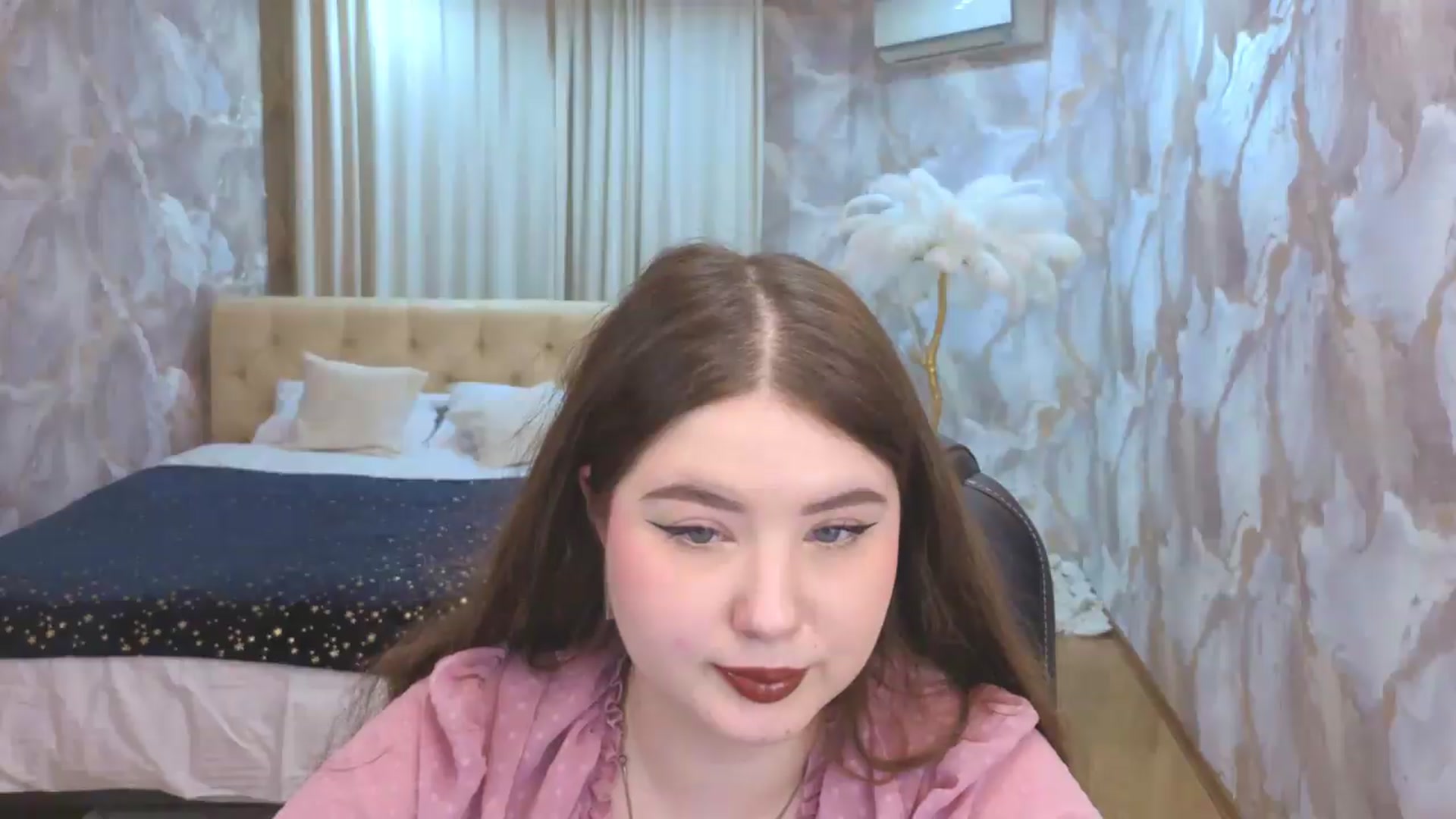 Gallery image thumbnail from EnigmaVeil's myfreecams stream on, 08/15/2026, 24:58 image 5 of 20