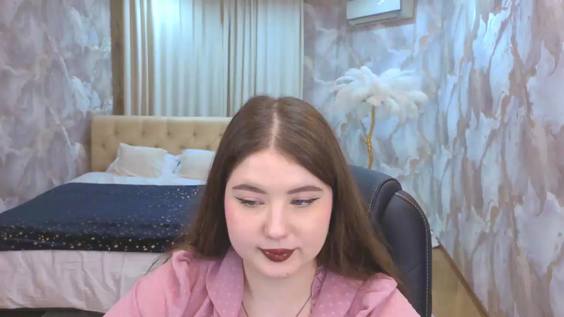 Gallery image thumbnail from EnigmaVeil's myfreecams stream on, 08/15/2026, 01:45 image 3 of 20