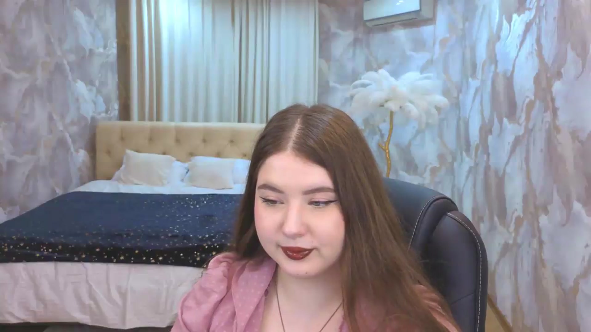Gallery image thumbnail from EnigmaVeil's myfreecams stream on, 08/15/2026, 01:45 image 20 of 20