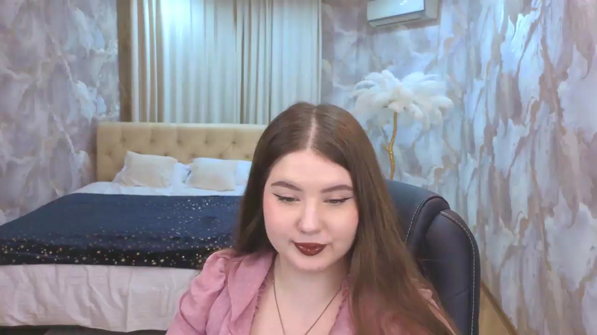Gallery image thumbnail from EnigmaVeil's myfreecams stream on, 08/15/2026, 01:45 image 15 of 20
