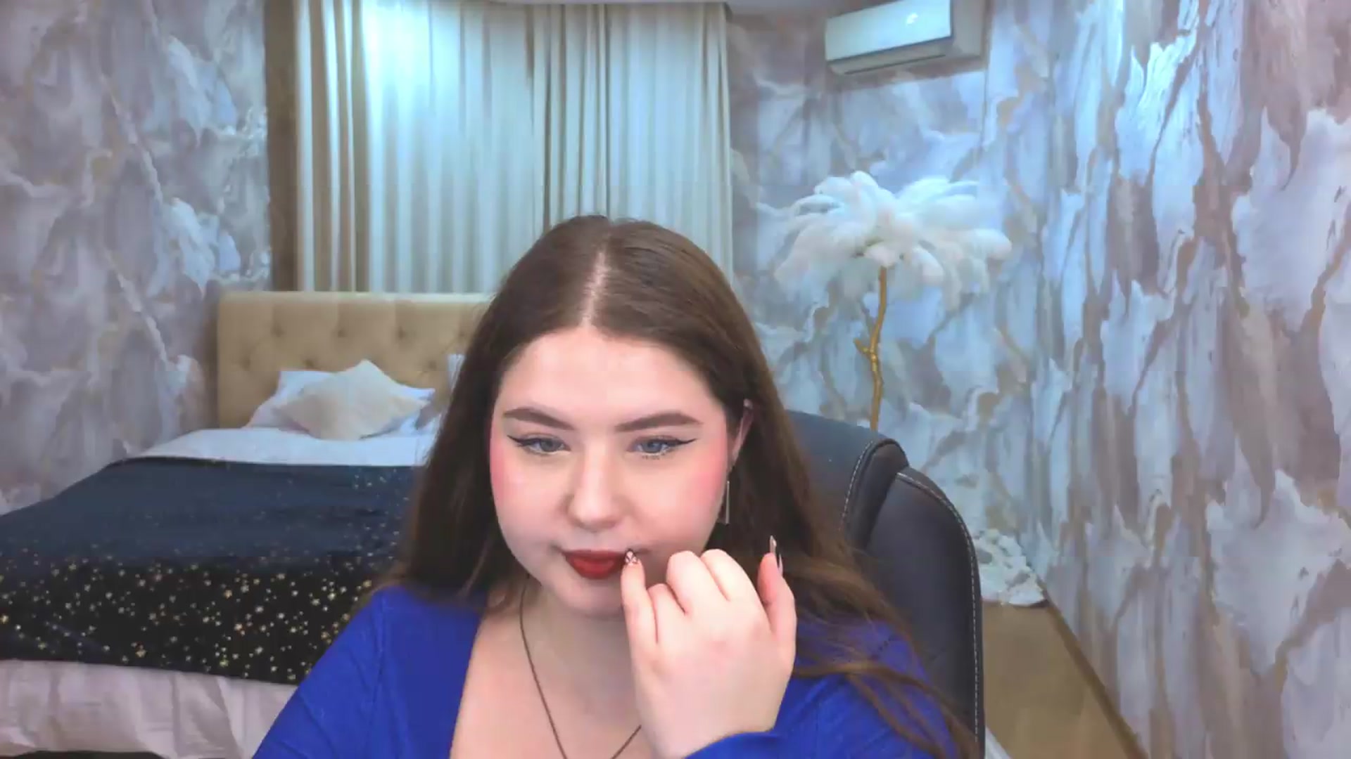 Gallery image thumbnail from EnigmaVeil's myfreecams stream on, 08/15/2026, 19:23 image 15 of 20