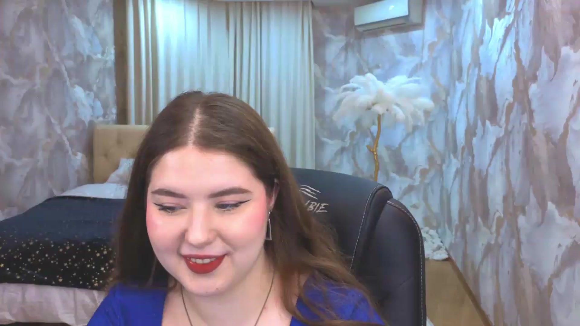 Gallery image thumbnail from EnigmaVeil's myfreecams stream on, 08/15/2026, 19:23 image 16 of 20