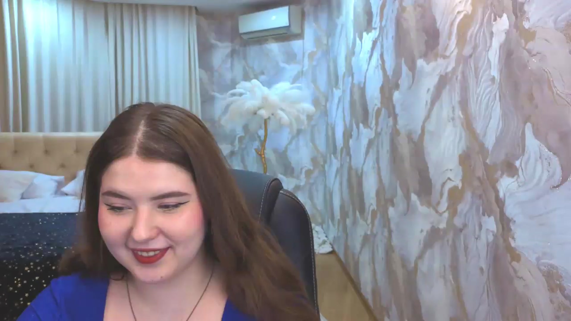 Gallery image thumbnail from EnigmaVeil's myfreecams stream on, 08/15/2026, 21:46 image 14 of 20