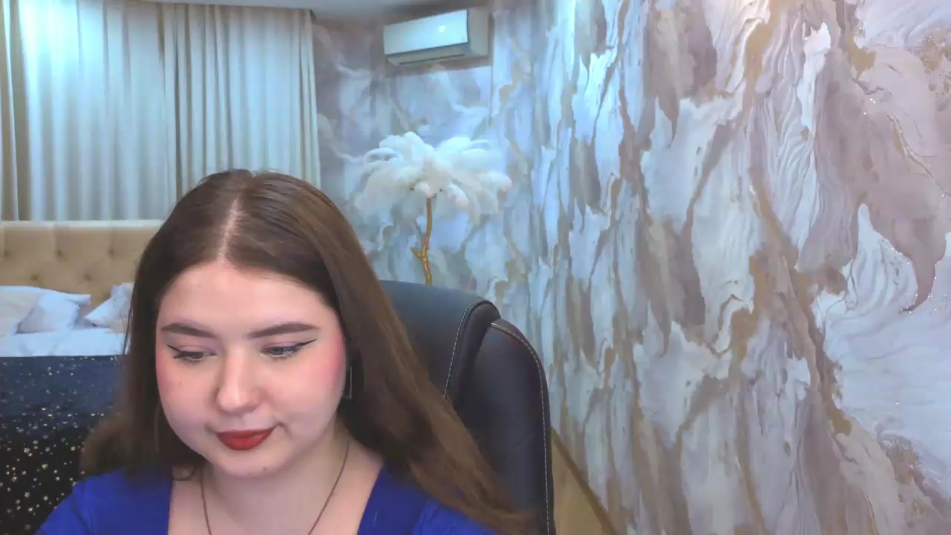 Gallery image thumbnail from EnigmaVeil's myfreecams stream on, 08/15/2026, 21:46 image 17 of 20