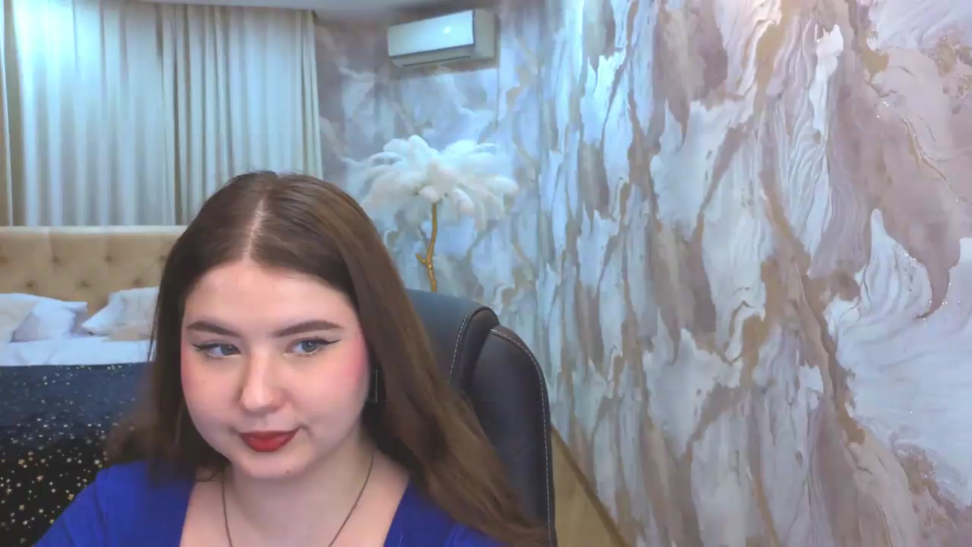 Gallery image thumbnail from EnigmaVeil's myfreecams stream on, 08/15/2026, 21:46 image 18 of 20
