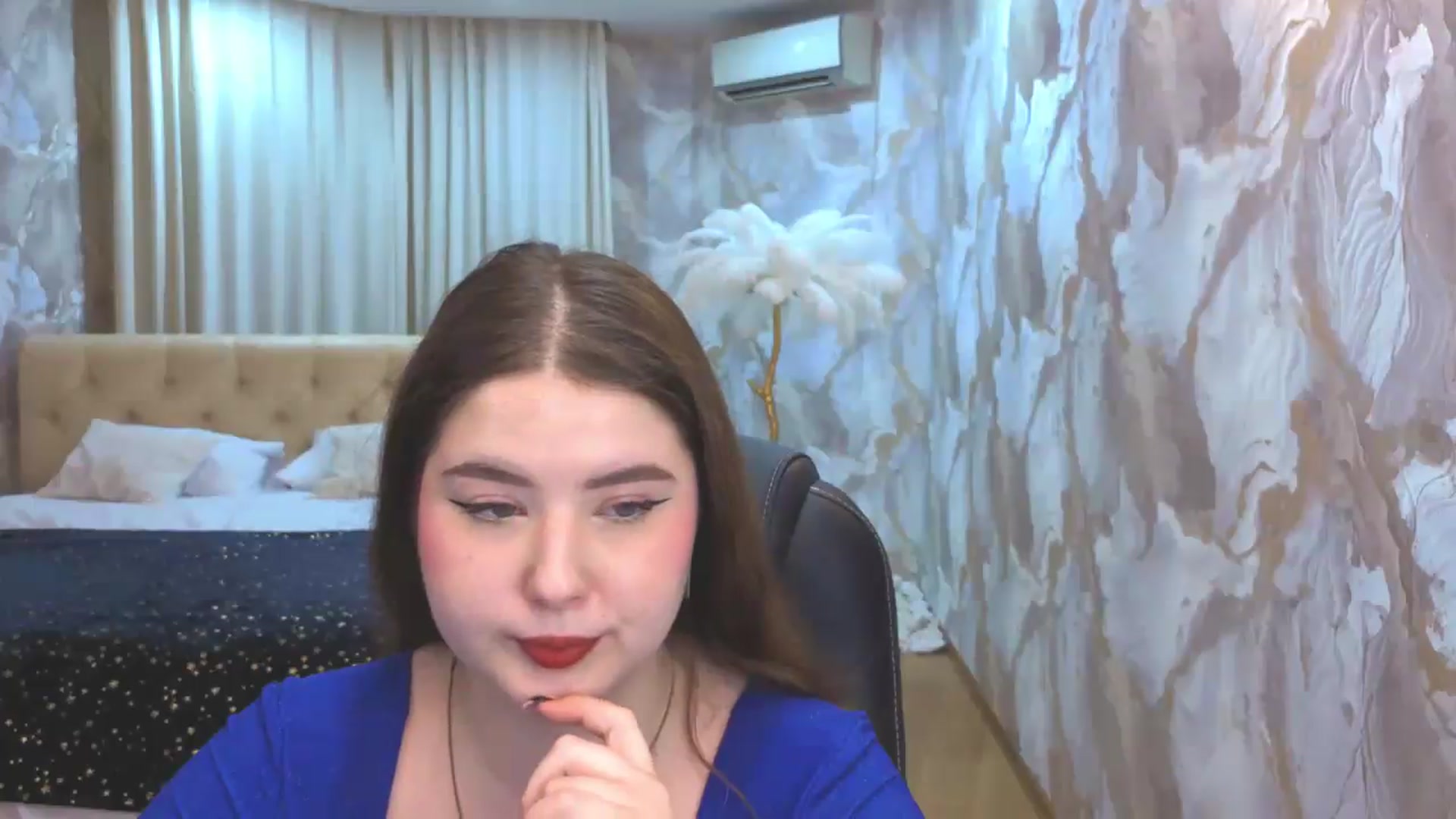 Gallery image thumbnail from EnigmaVeil's myfreecams stream on, 08/15/2026, 21:46 image 4 of 20