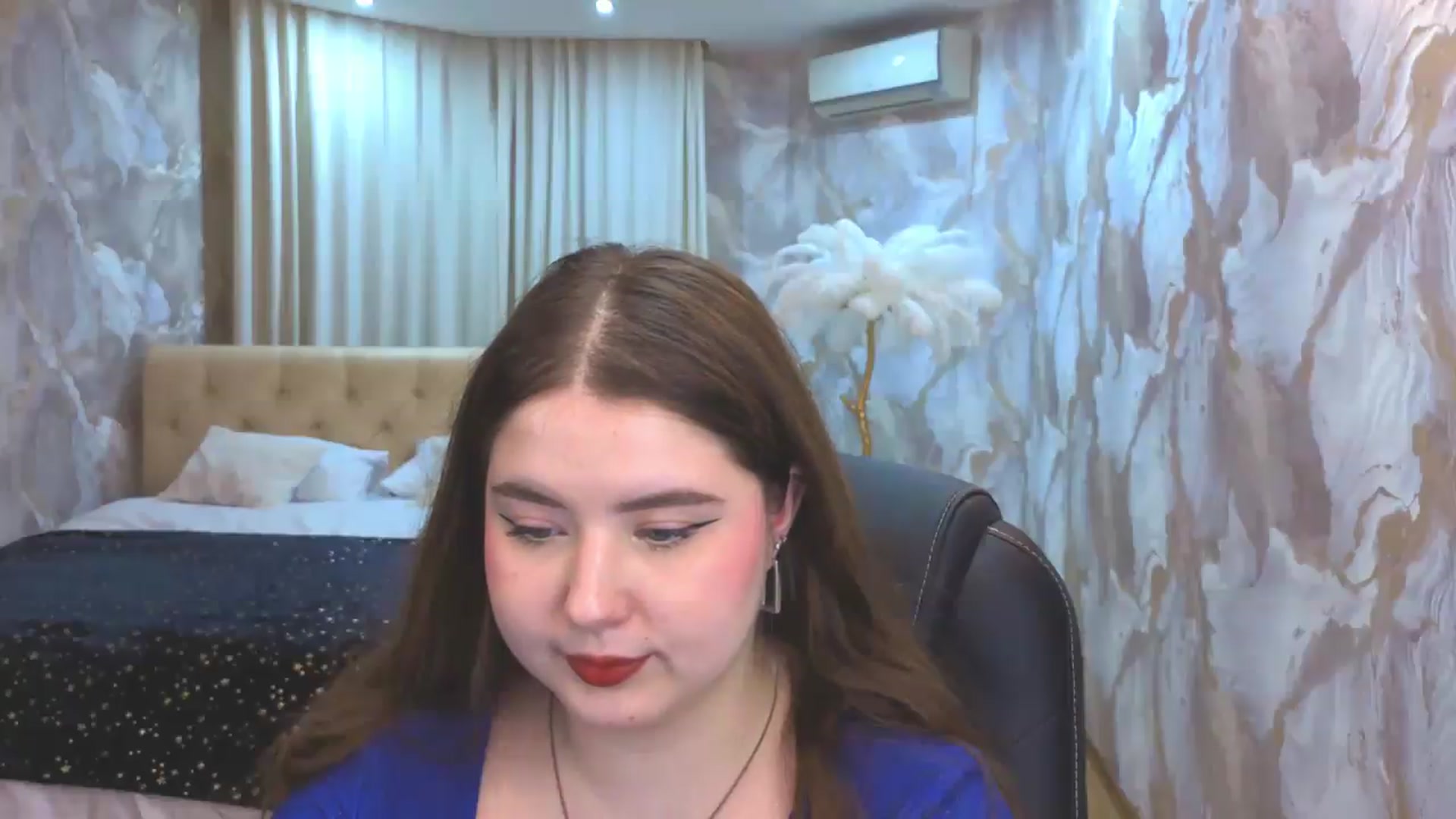 Gallery image thumbnail from EnigmaVeil's myfreecams stream on, 08/15/2026, 22:17 image 14 of 20