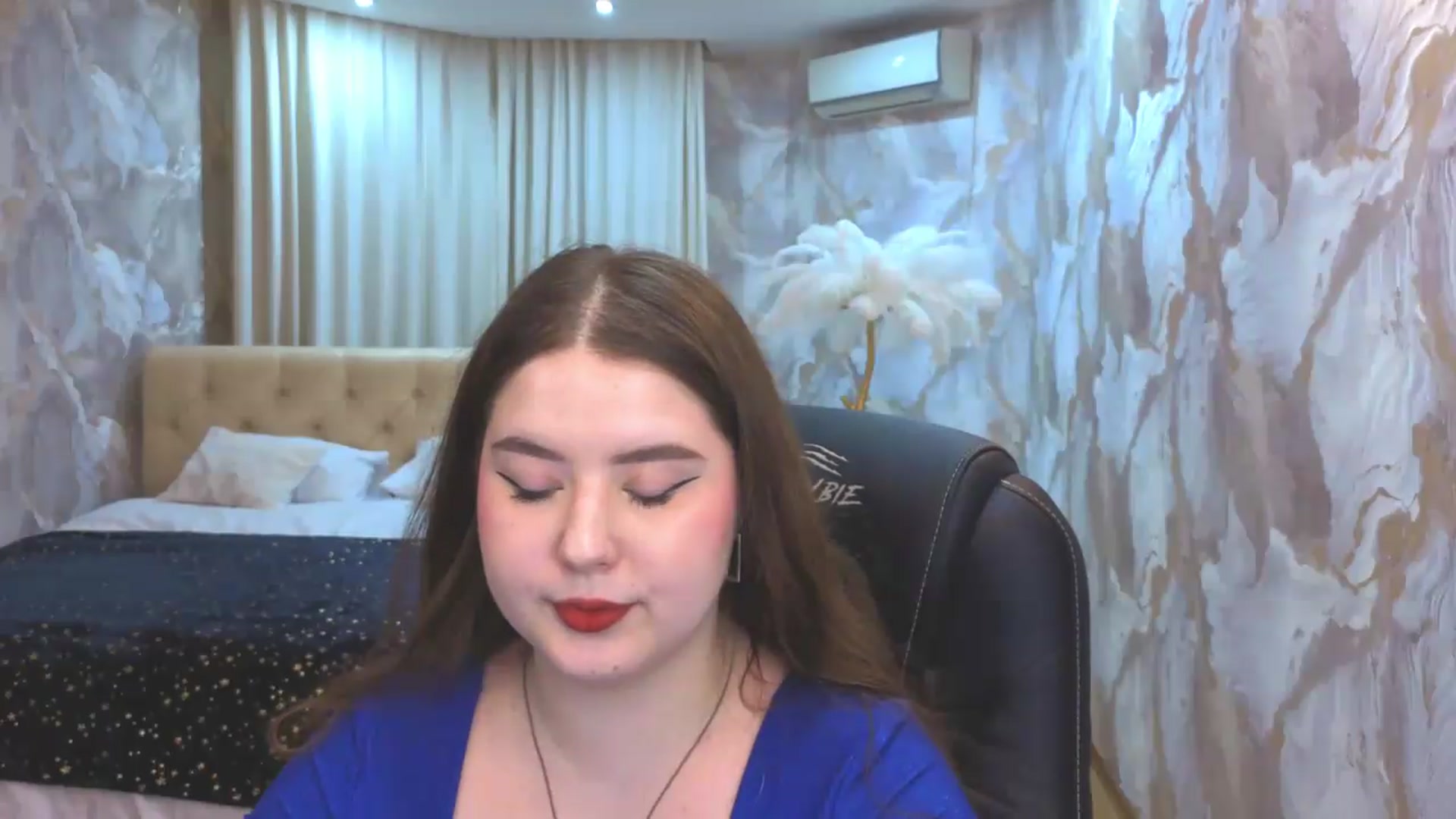 Gallery image thumbnail from EnigmaVeil's myfreecams stream on, 08/15/2026, 22:17 image 16 of 20