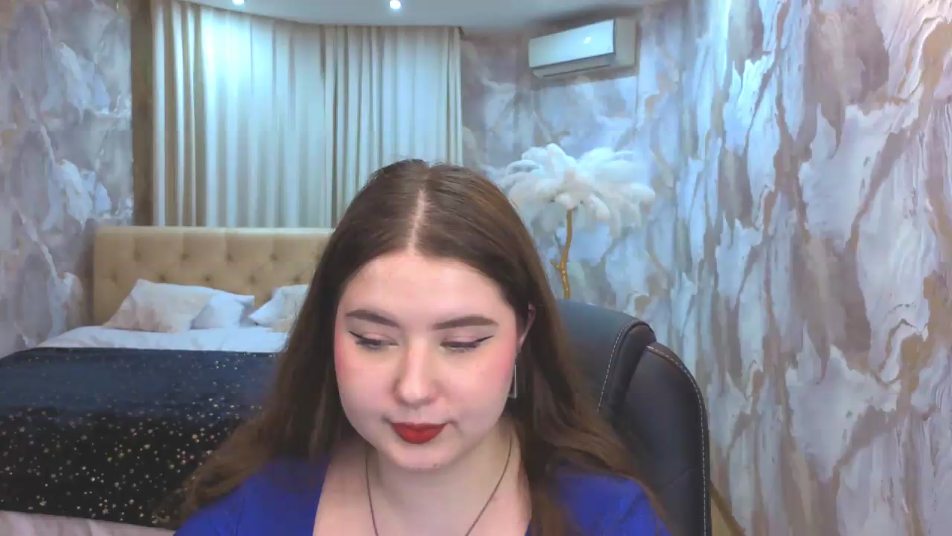 Gallery image thumbnail from EnigmaVeil's myfreecams stream on, 08/15/2026, 22:17 image 13 of 20