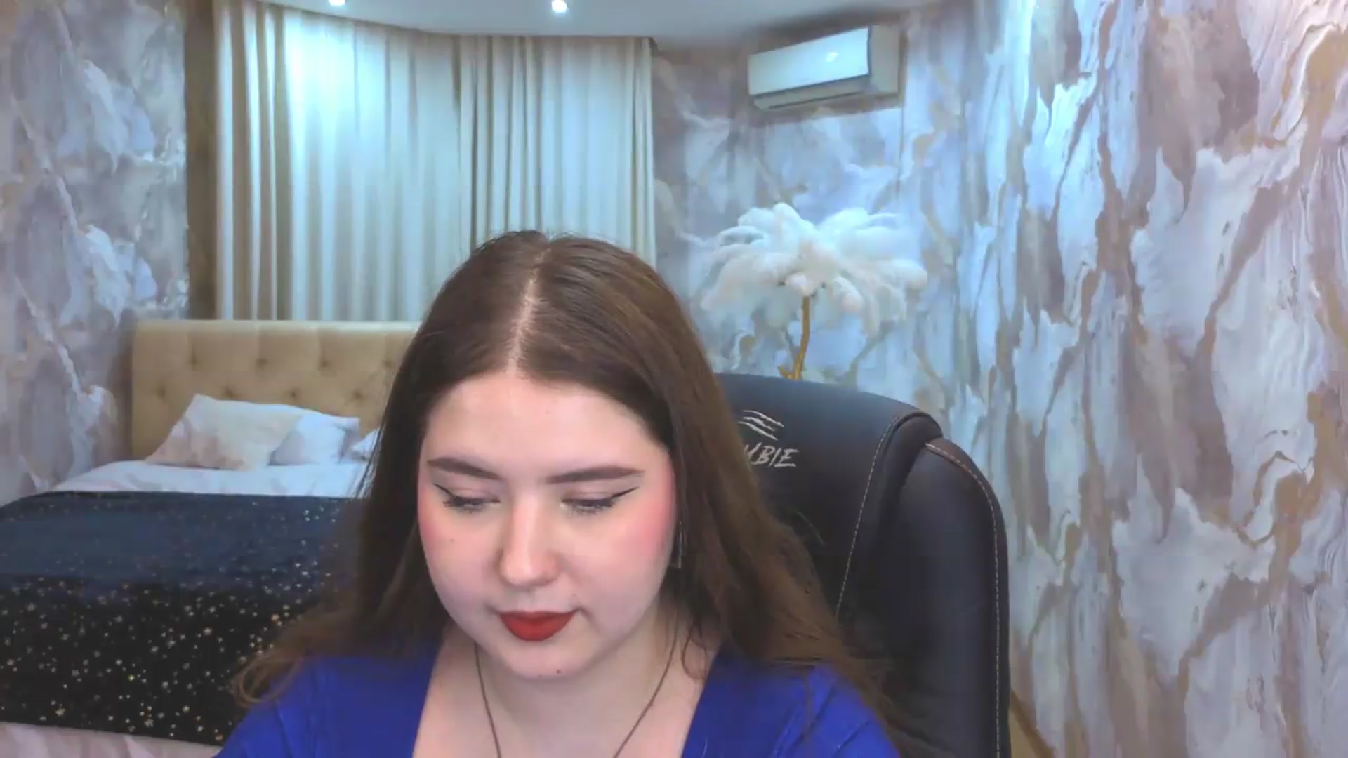 Gallery image thumbnail from EnigmaVeil's myfreecams stream on, 08/15/2026, 22:17 image 18 of 20