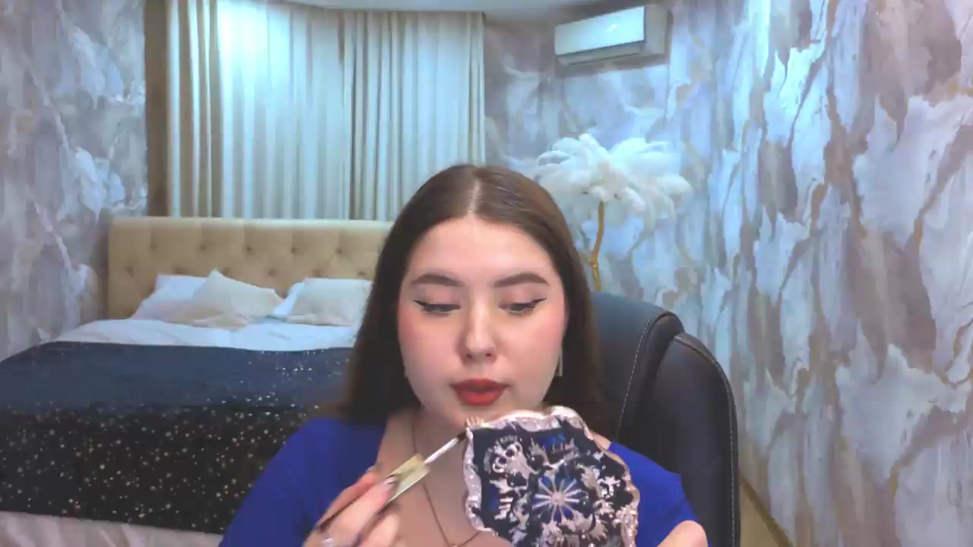Gallery image thumbnail from EnigmaVeil's myfreecams stream on, 08/15/2026, 23:45 image 1 of 20