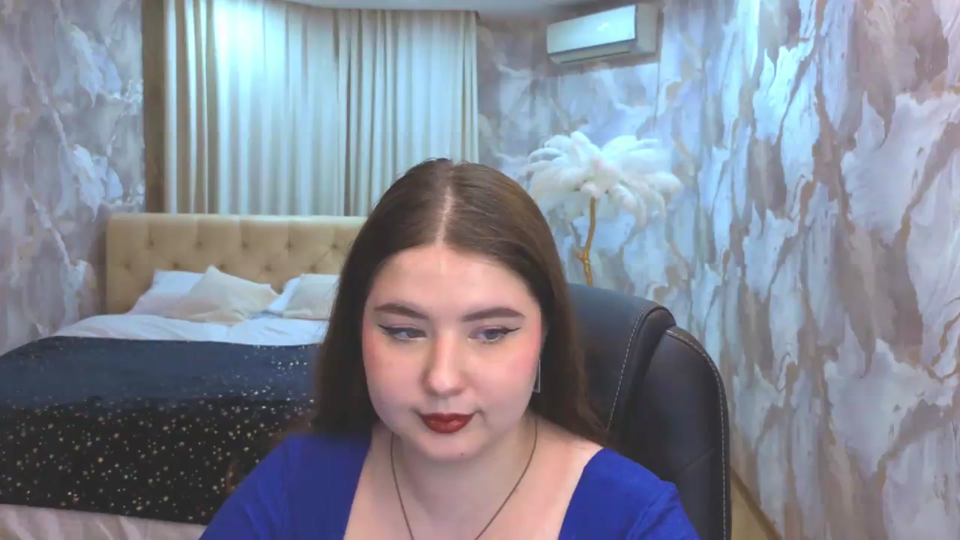 Gallery image thumbnail from EnigmaVeil's myfreecams stream on, 08/15/2026, 23:45 image 4 of 20