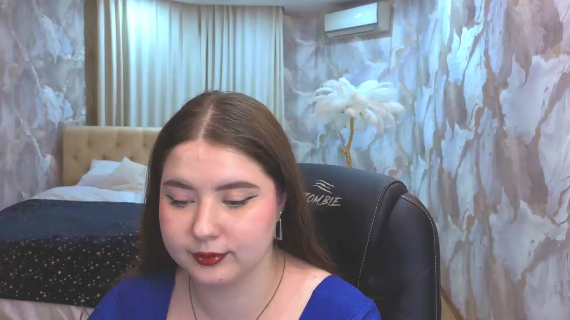 Gallery image thumbnail from EnigmaVeil's myfreecams stream on, 08/15/2026, 23:45 image 5 of 20