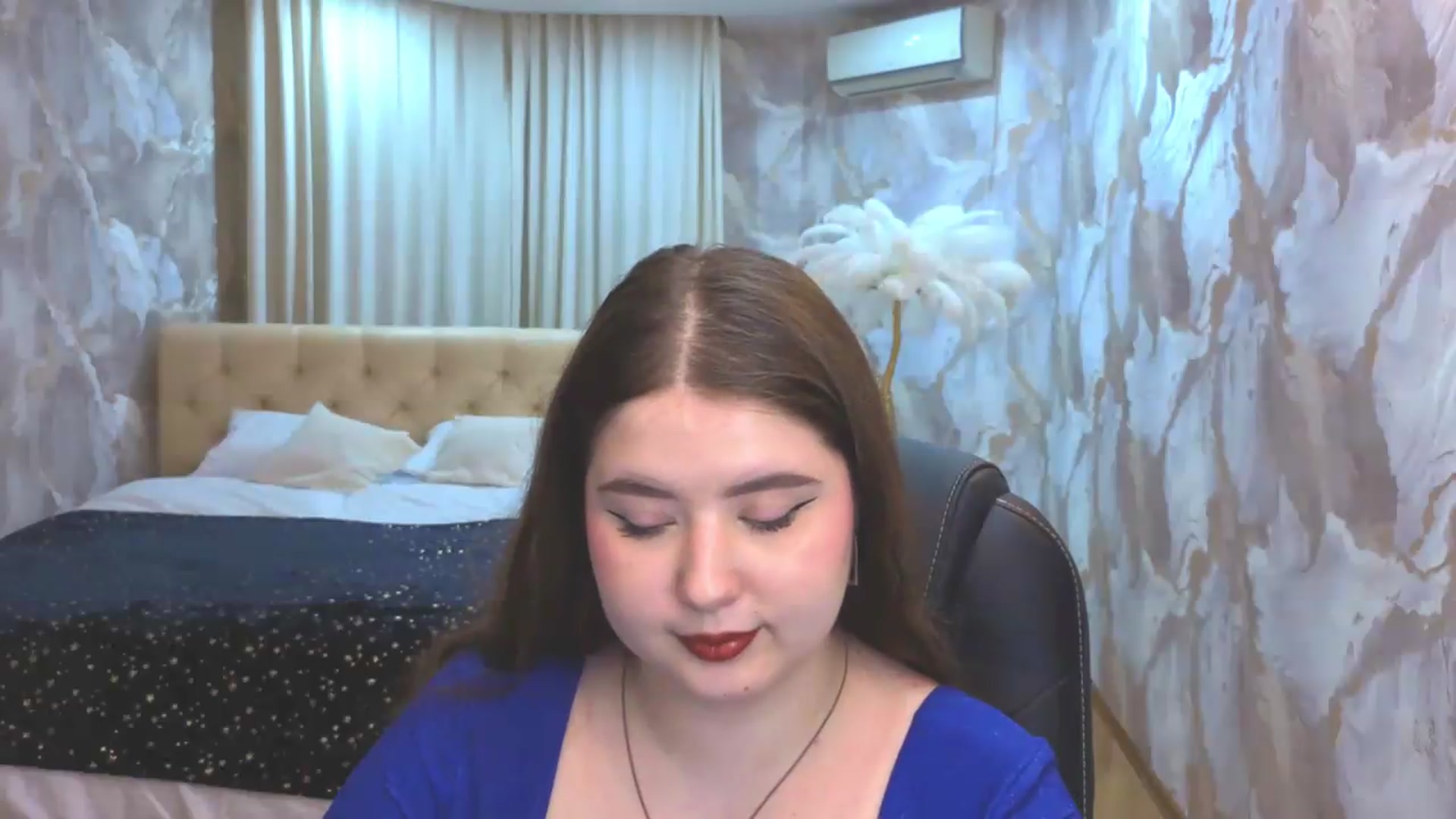 Gallery image thumbnail from EnigmaVeil's myfreecams stream on, 08/15/2026, 23:45 image 14 of 20