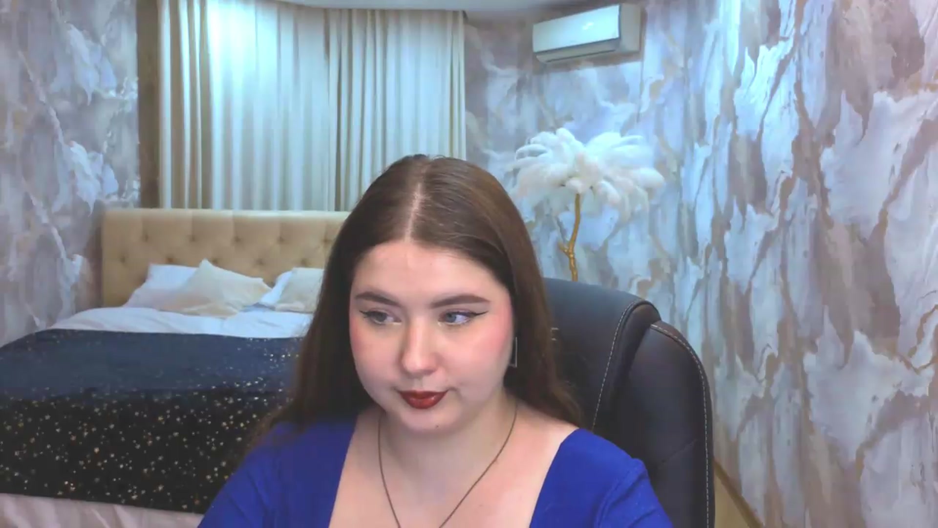 Gallery image thumbnail from EnigmaVeil's myfreecams stream on, 08/15/2026, 23:45 image 15 of 20