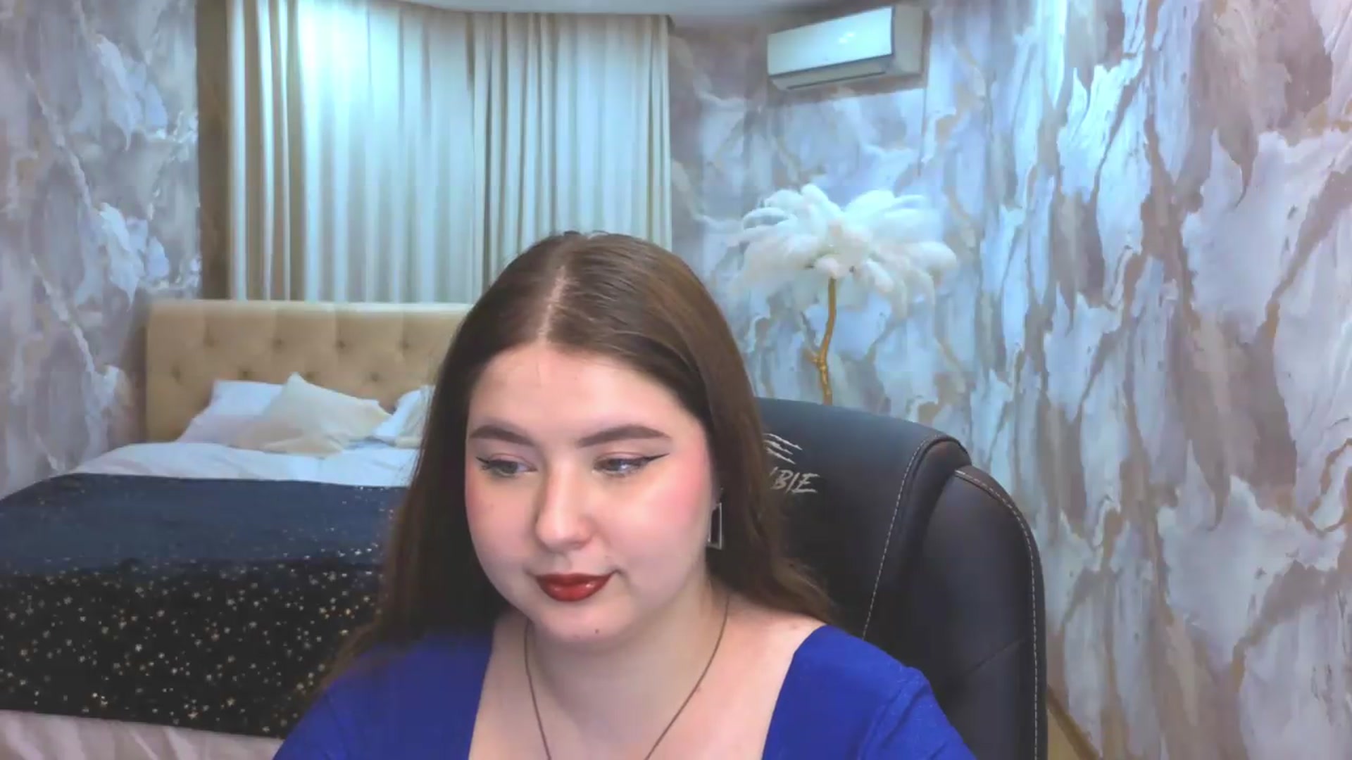 Gallery image thumbnail from EnigmaVeil's myfreecams stream on, 08/15/2026, 23:45 image 18 of 20