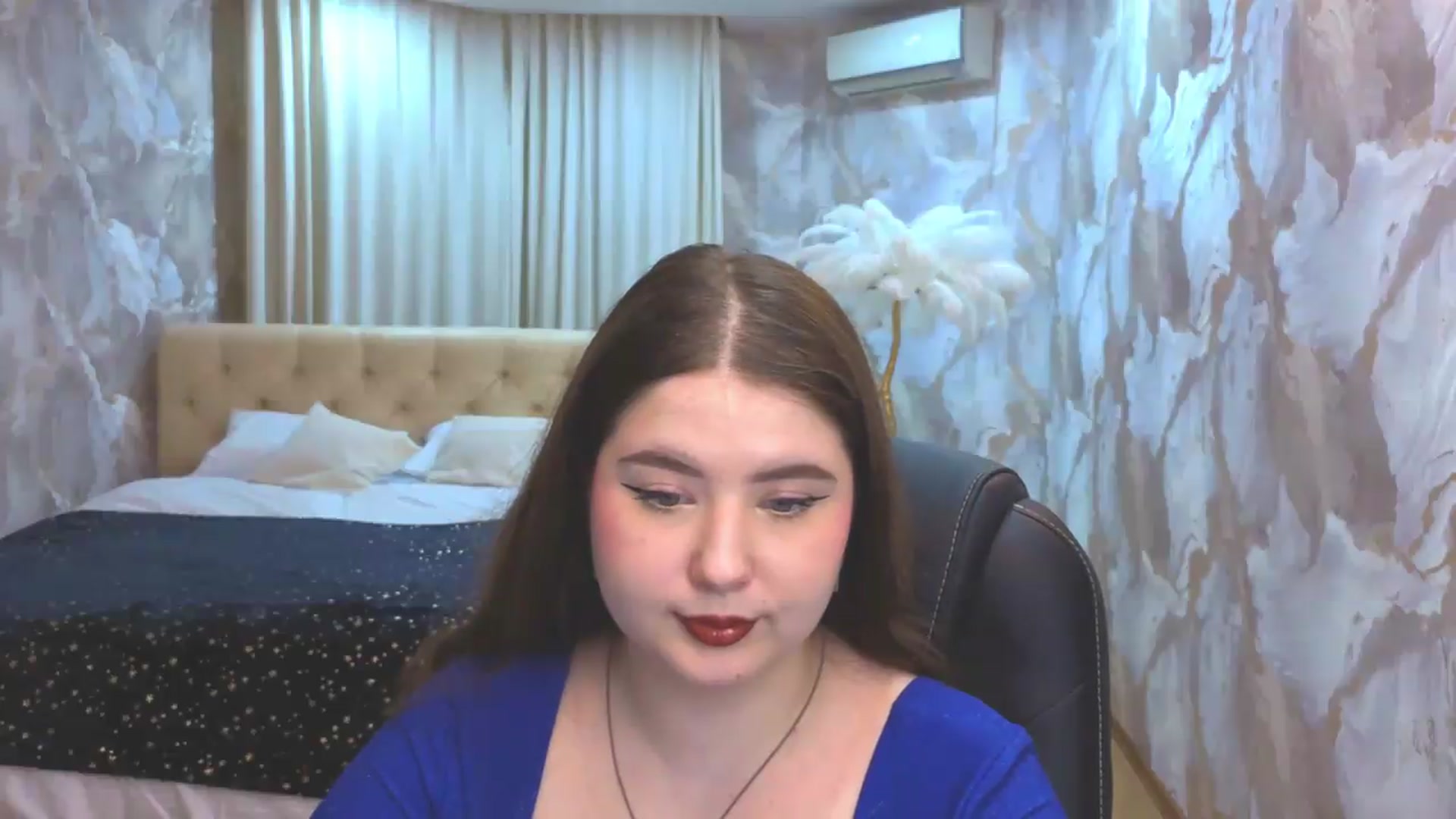 Gallery image thumbnail from EnigmaVeil's myfreecams stream on, 08/15/2026, 23:45 image 16 of 20