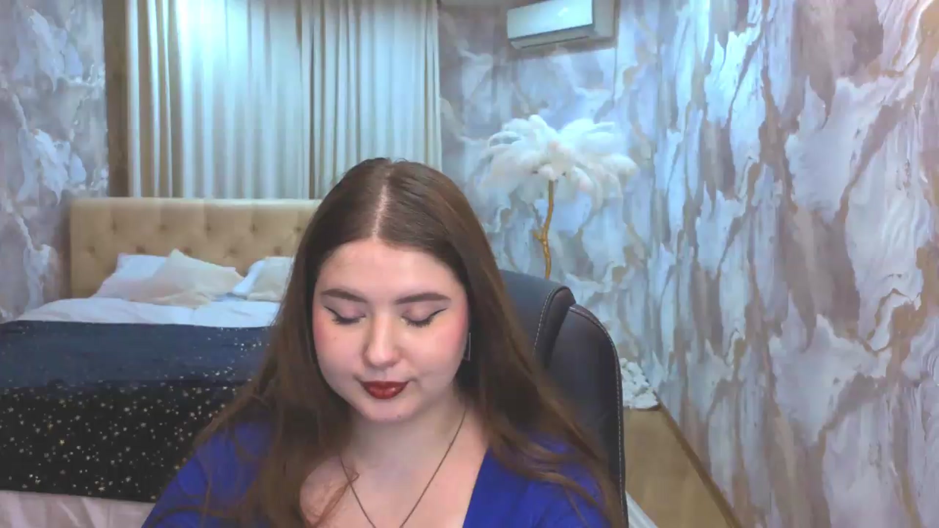 Gallery image thumbnail from EnigmaVeil's myfreecams stream on, 08/16/2026, 01:00 image 17 of 20