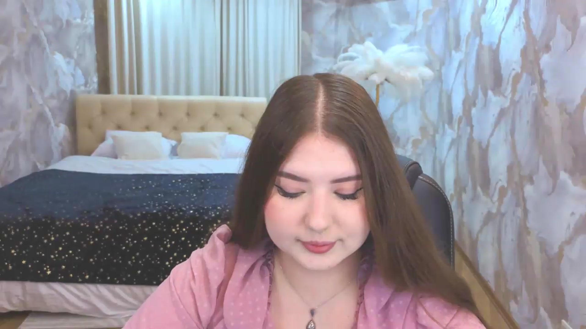 Gallery image thumbnail from EnigmaVeil's myfreecams stream on, 09/10/2026, 20:51 image 14 of 20