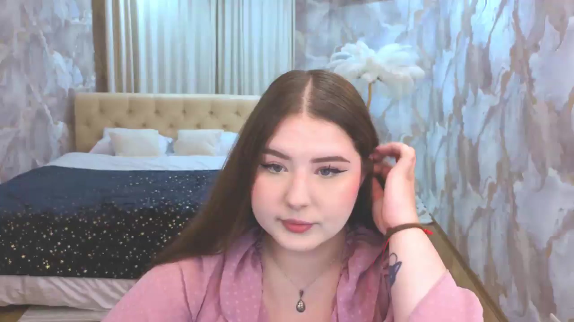 Gallery image thumbnail from EnigmaVeil's myfreecams stream on, 09/10/2026, 20:51 image 1 of 20