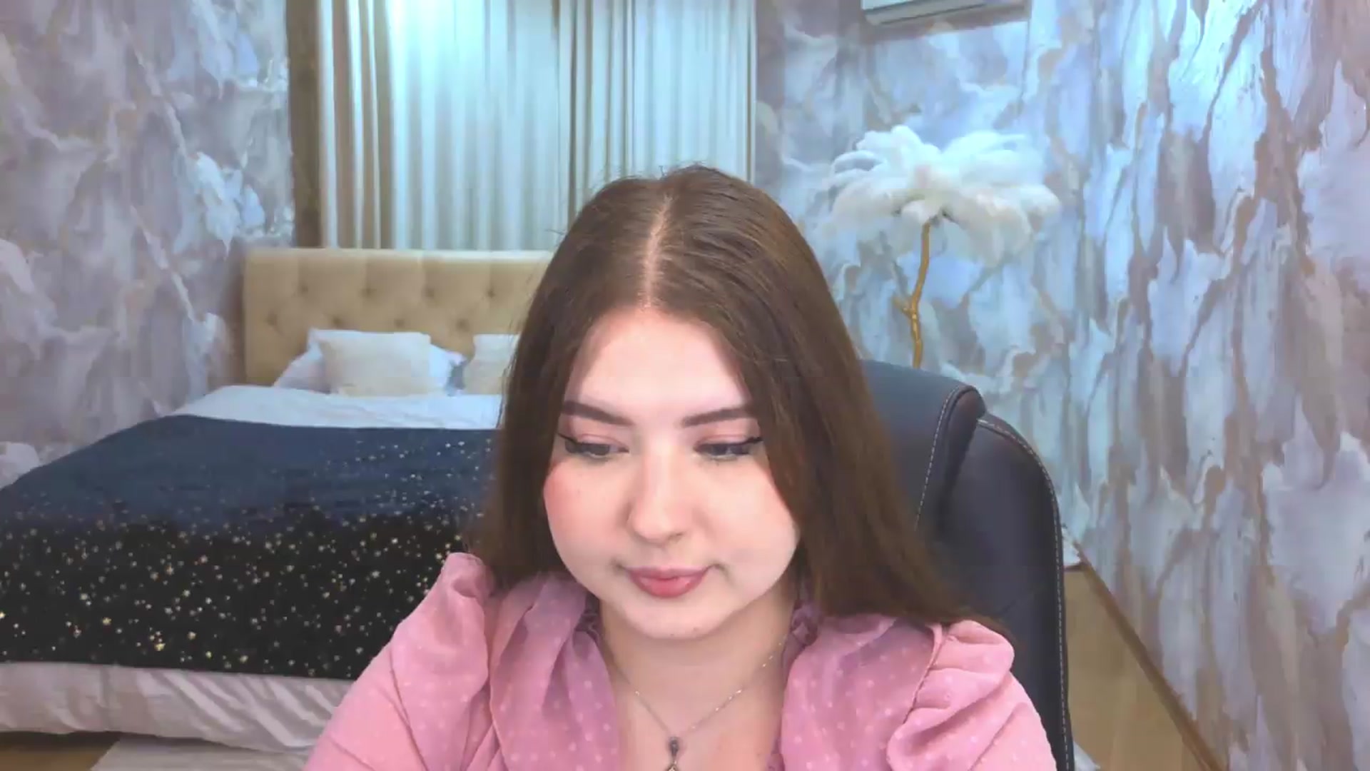 Gallery image thumbnail from EnigmaVeil's myfreecams stream on, 09/10/2026, 23:47 image 5 of 20